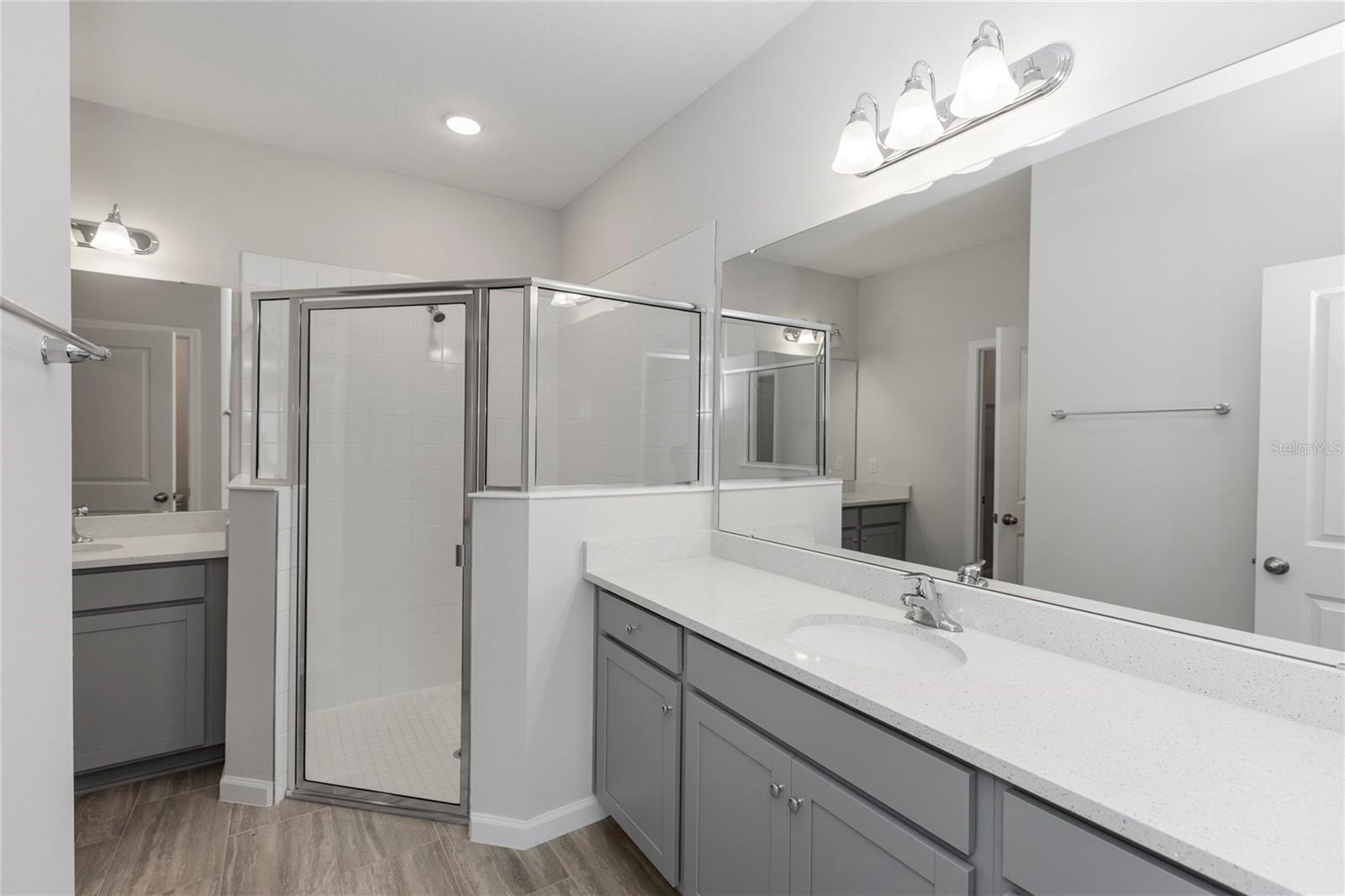 Image 12 of 42 For 3509 Yarian Drive