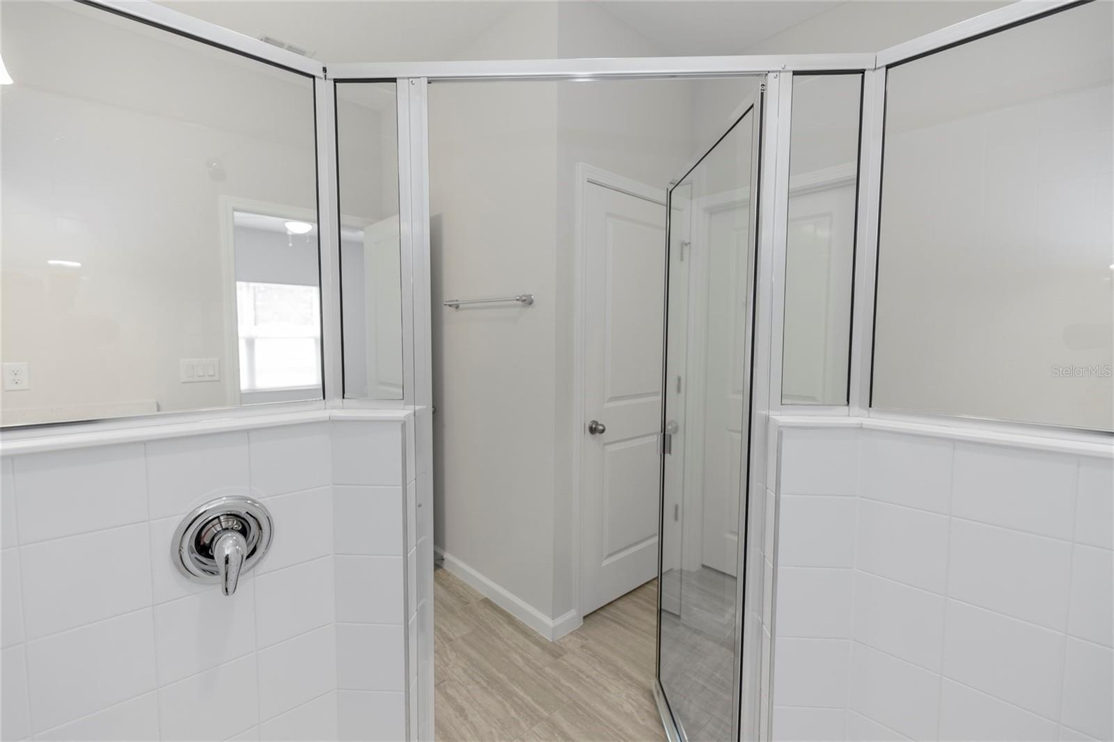 Image 13 of 42 For 3509 Yarian Drive