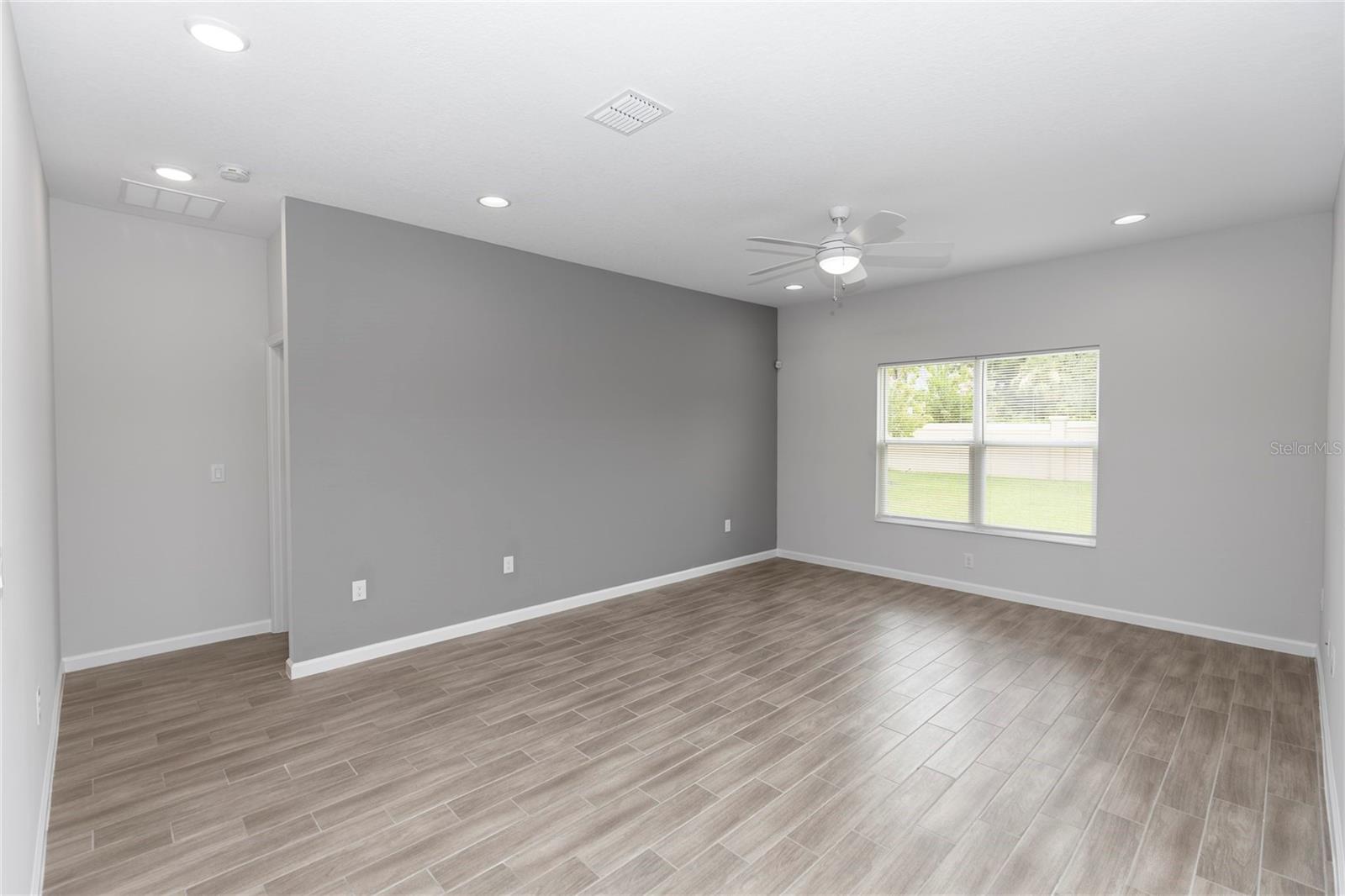 Image 17 of 42 For 3509 Yarian Drive