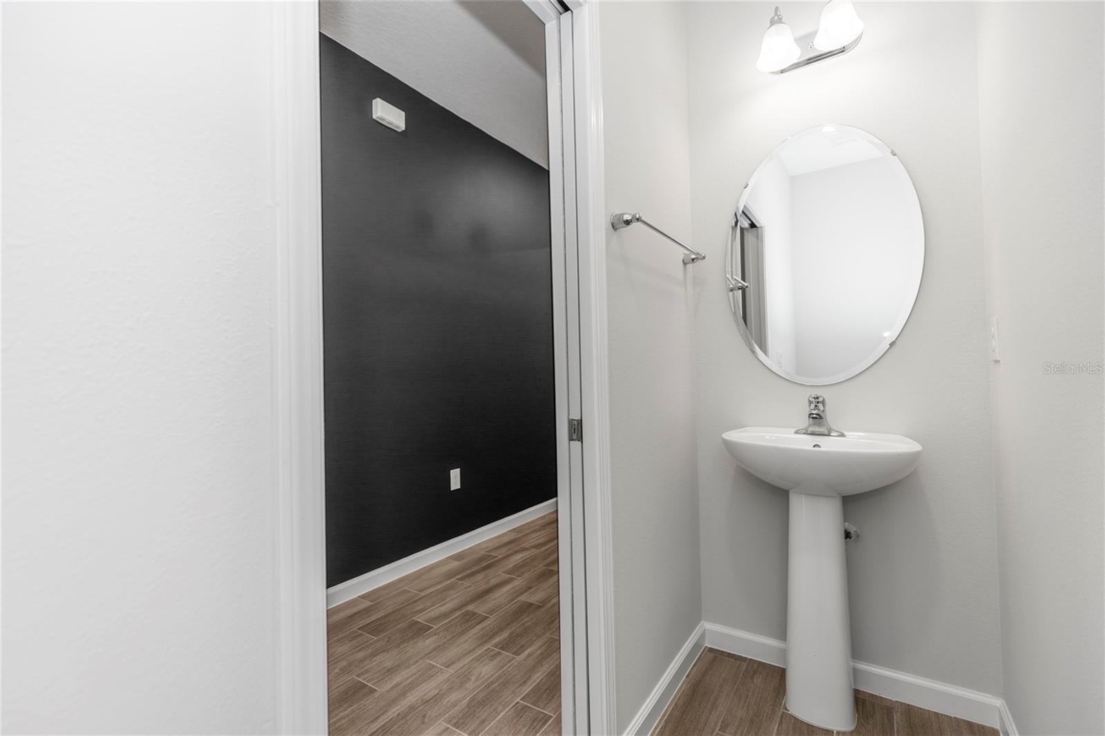 Image 19 of 42 For 3509 Yarian Drive