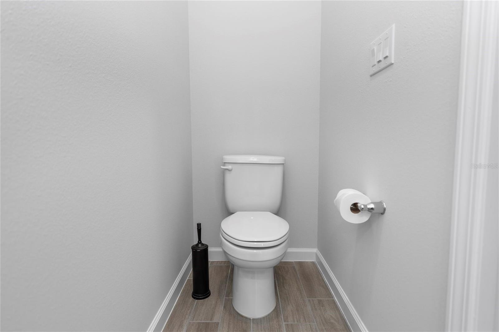 Image 20 of 42 For 3509 Yarian Drive