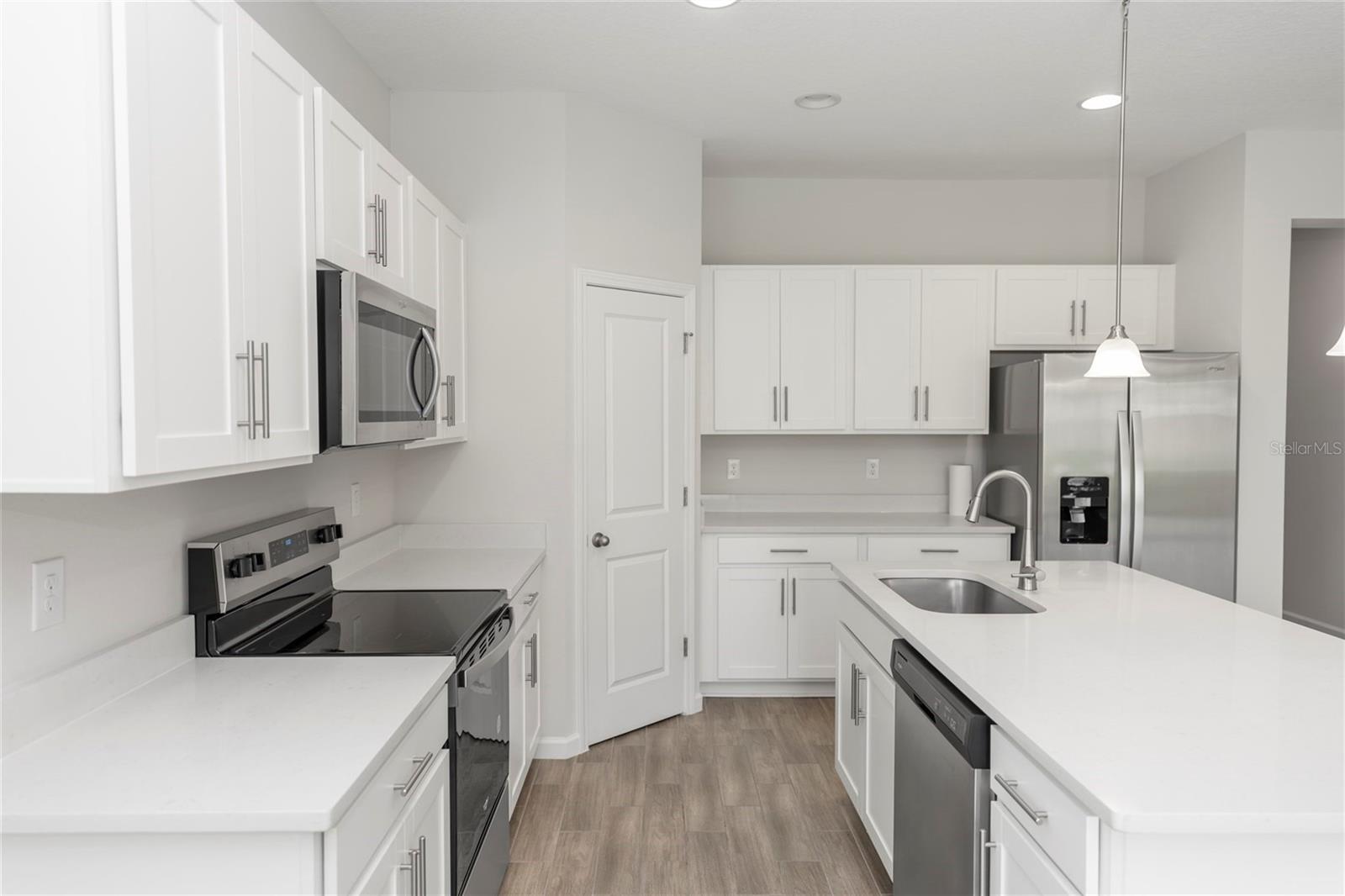 Image 8 of 42 For 3509 Yarian Drive