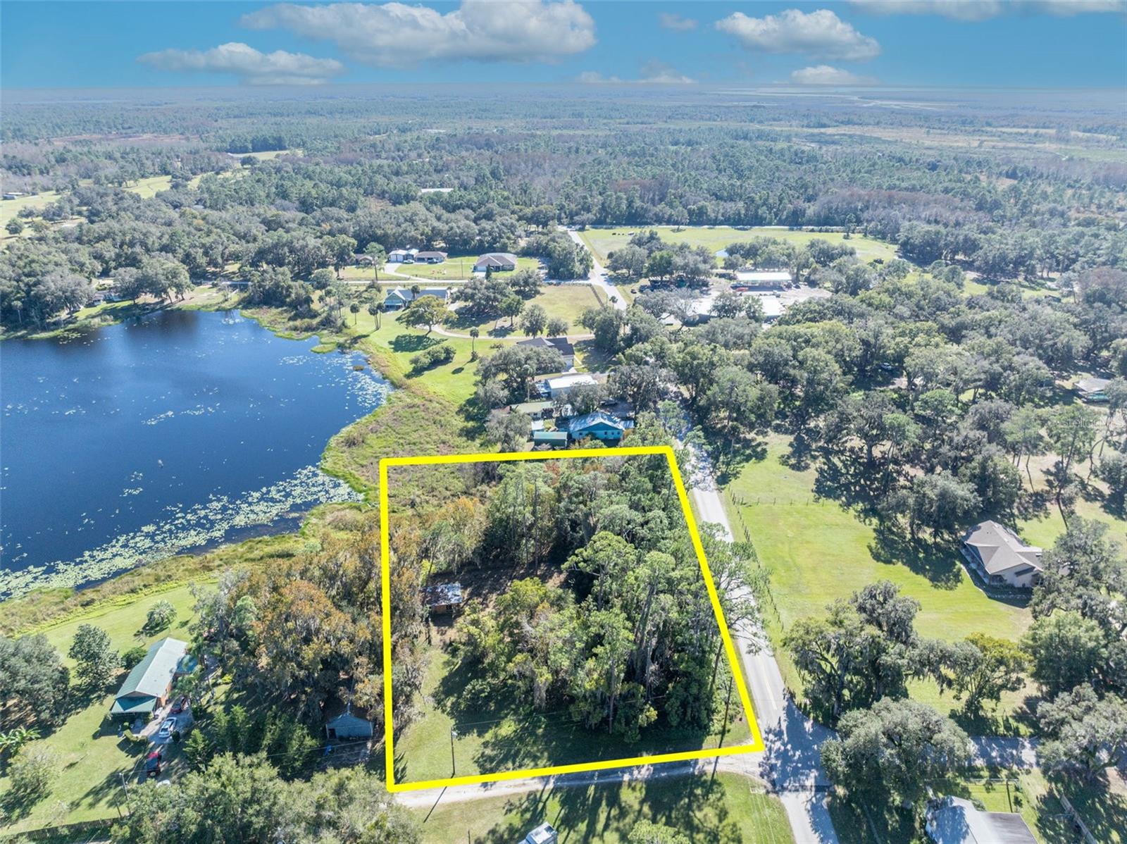 Image 11 of 20 For  4th Street 