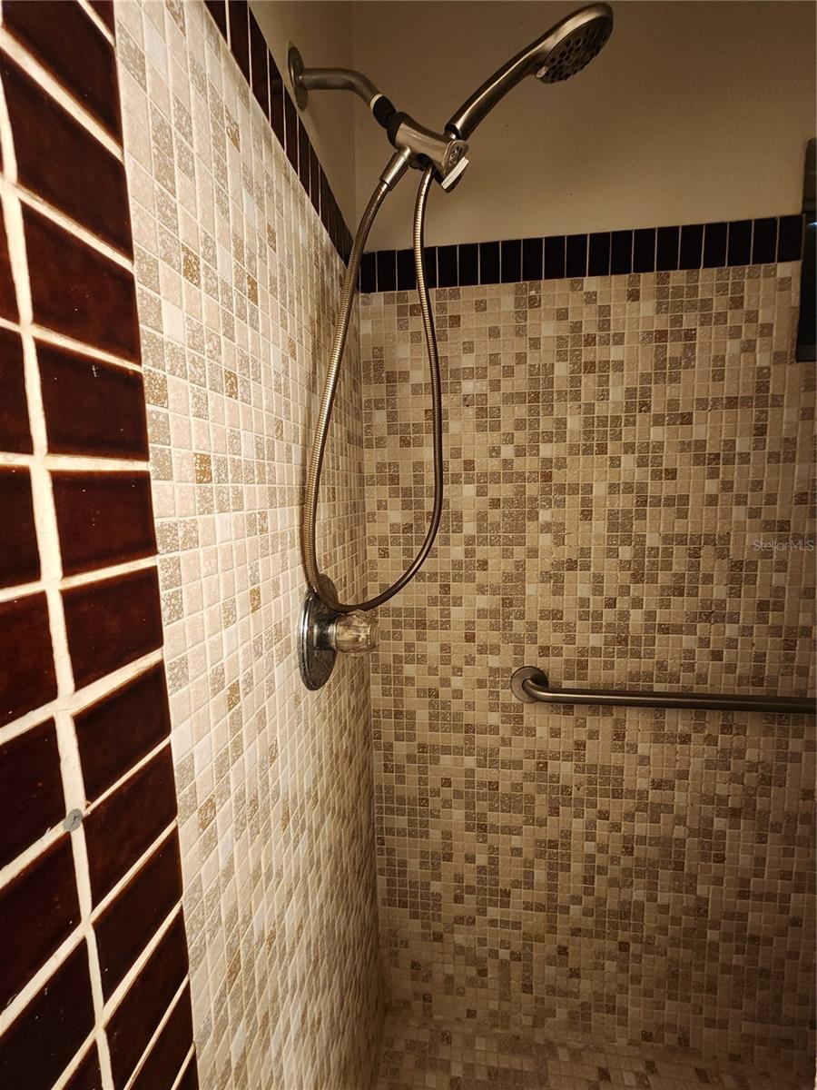 Image 7 of 16 For 3074 Larkin Road