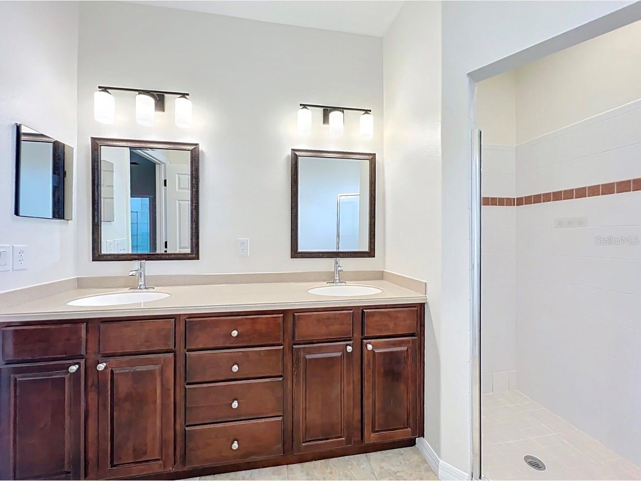 Image 36 of 66 For 10817 Masters Drive