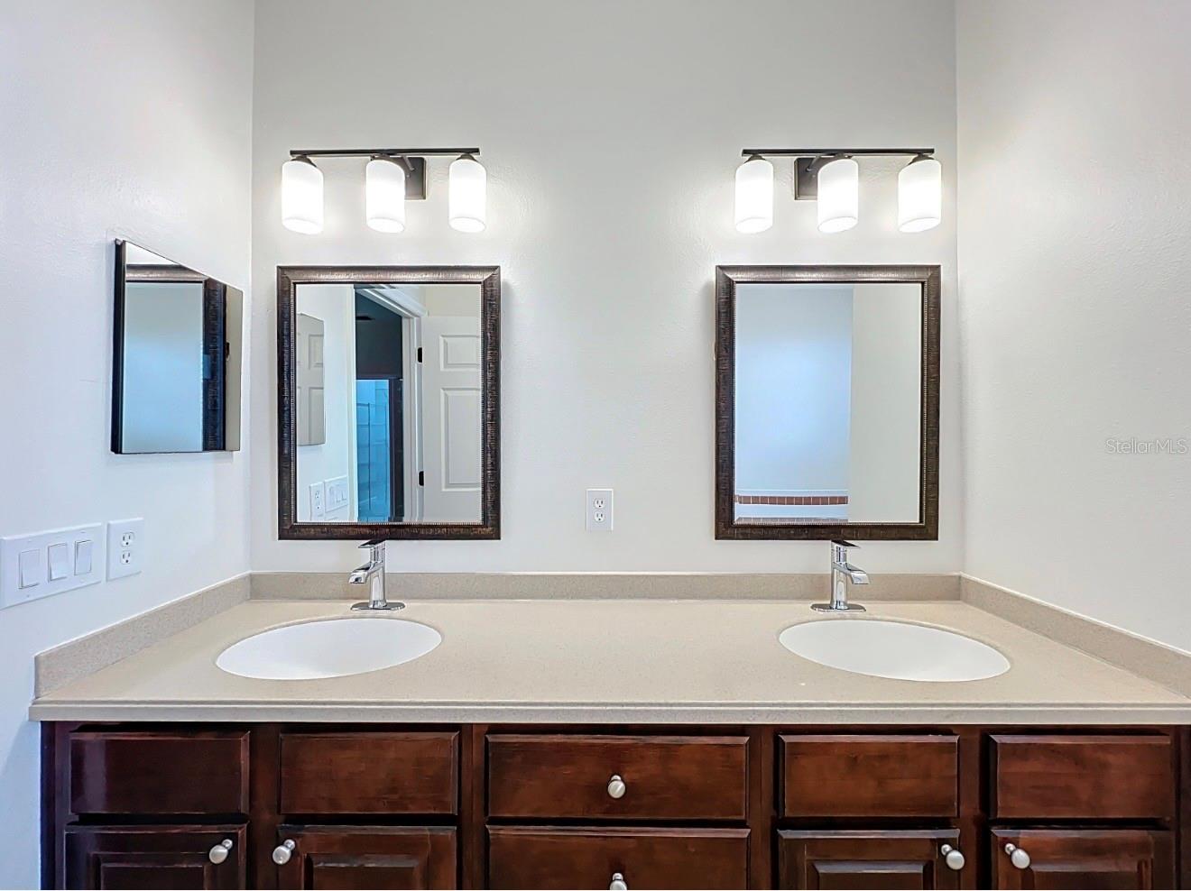 Image 38 of 66 For 10817 Masters Drive