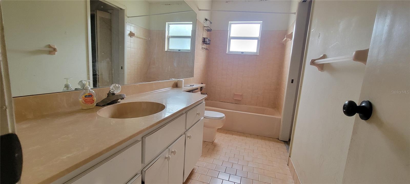 Image 12 of 25 For 4015 Bianca Street