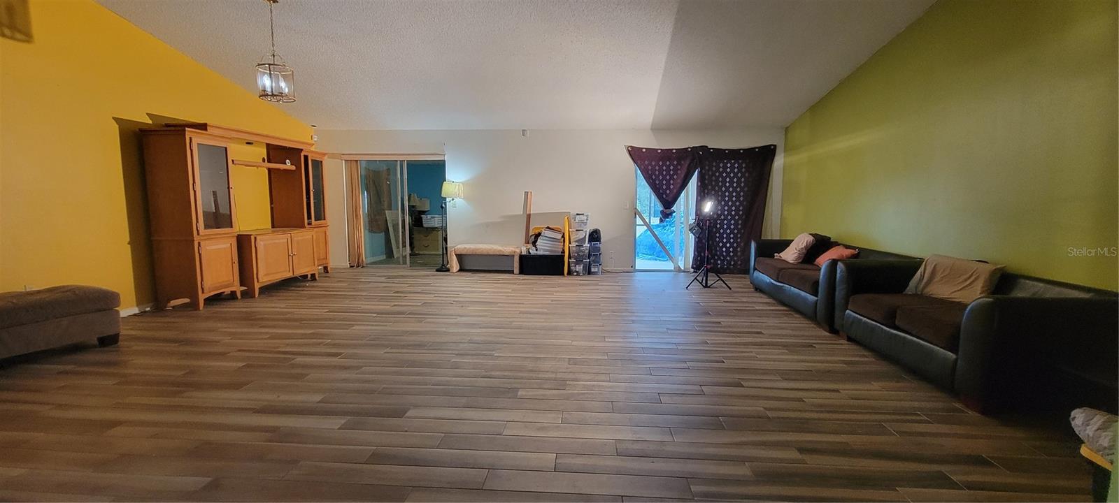 Image 2 of 25 For 4015 Bianca Street