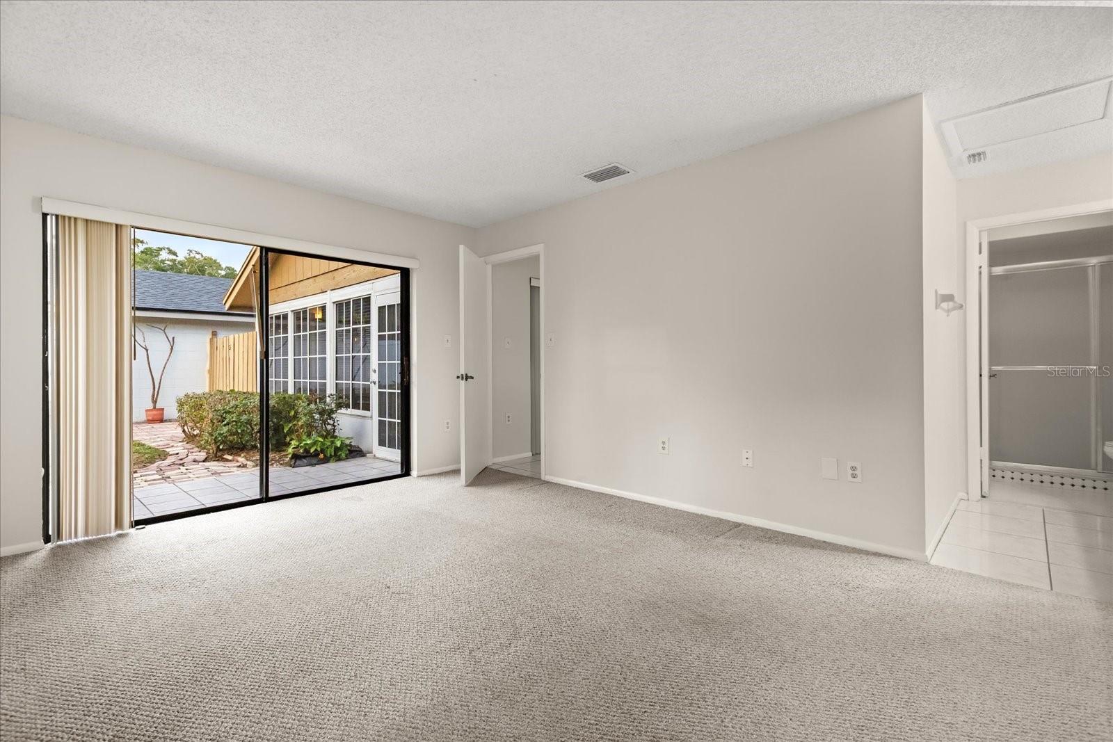 Image 17 of 39 For 2674 Shadybranch Drive