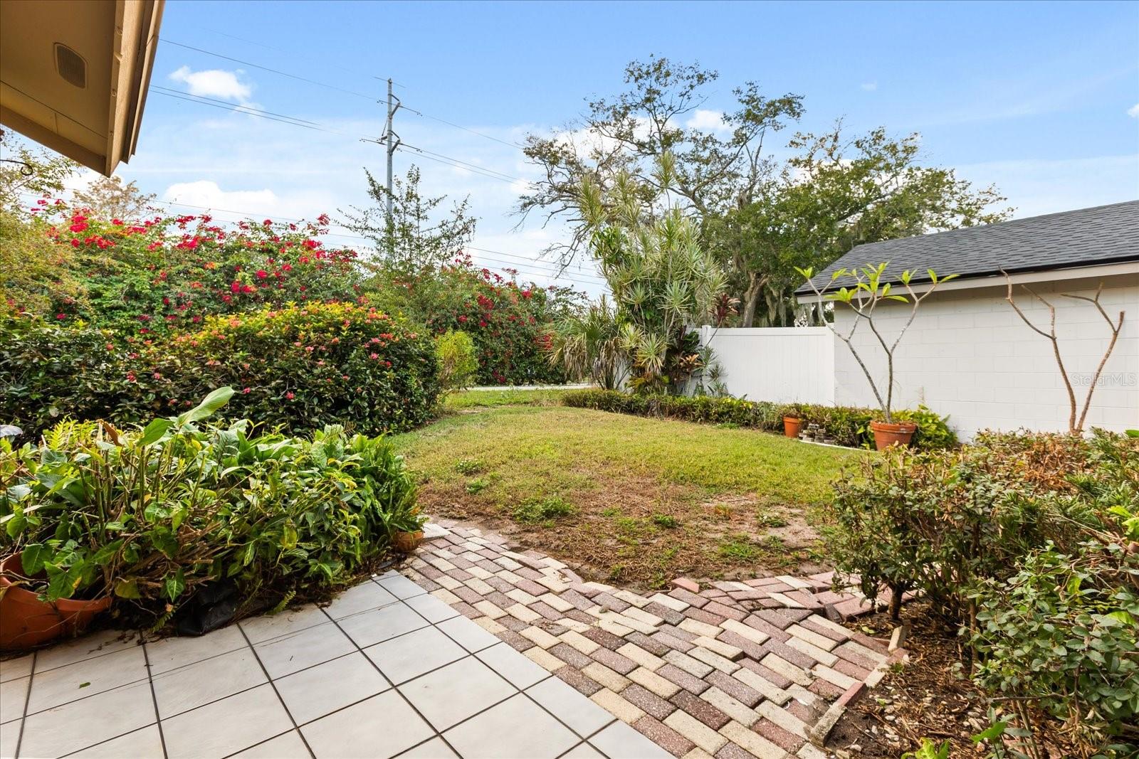 Image 26 of 39 For 2674 Shadybranch Drive