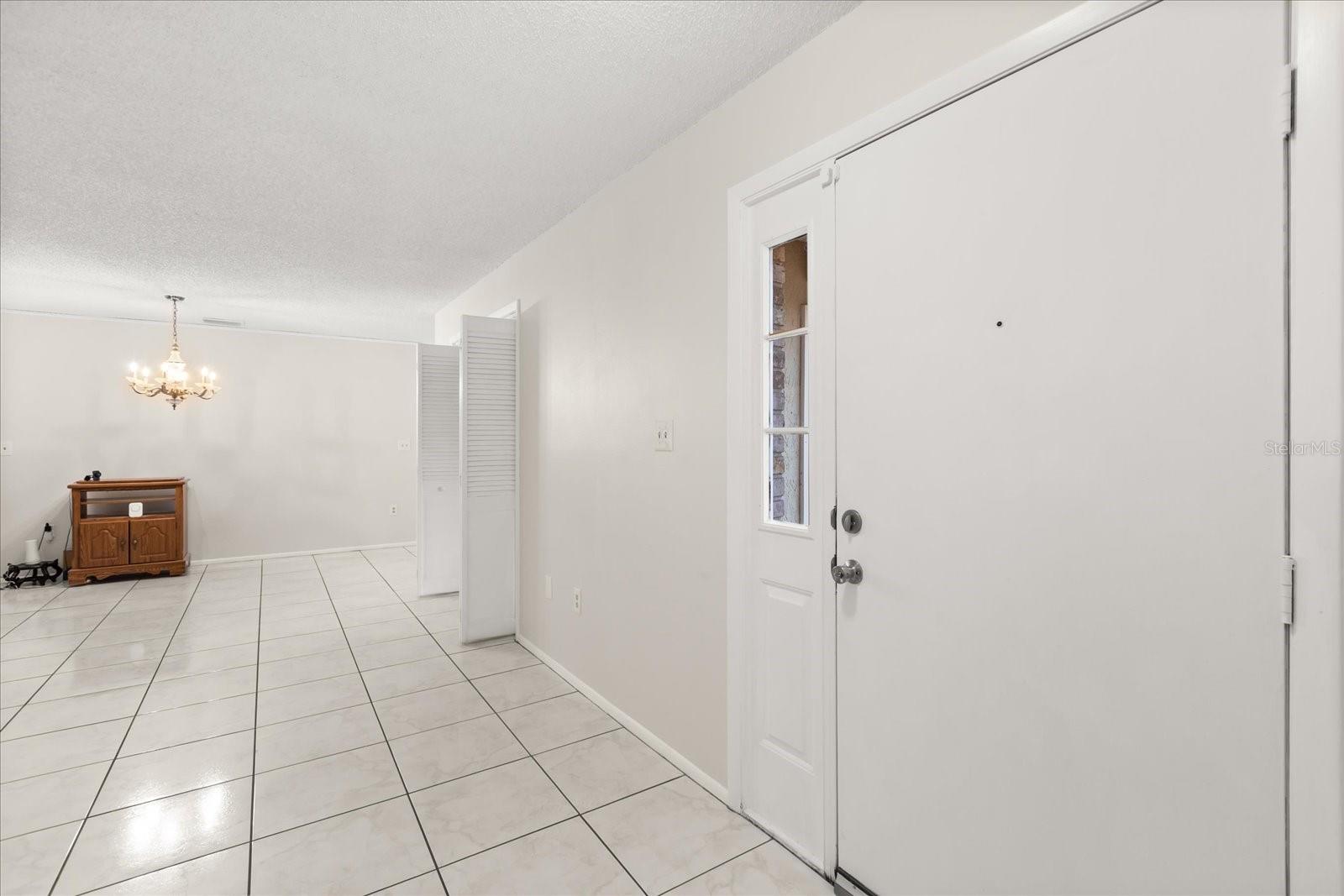 Image 5 of 39 For 2674 Shadybranch Drive