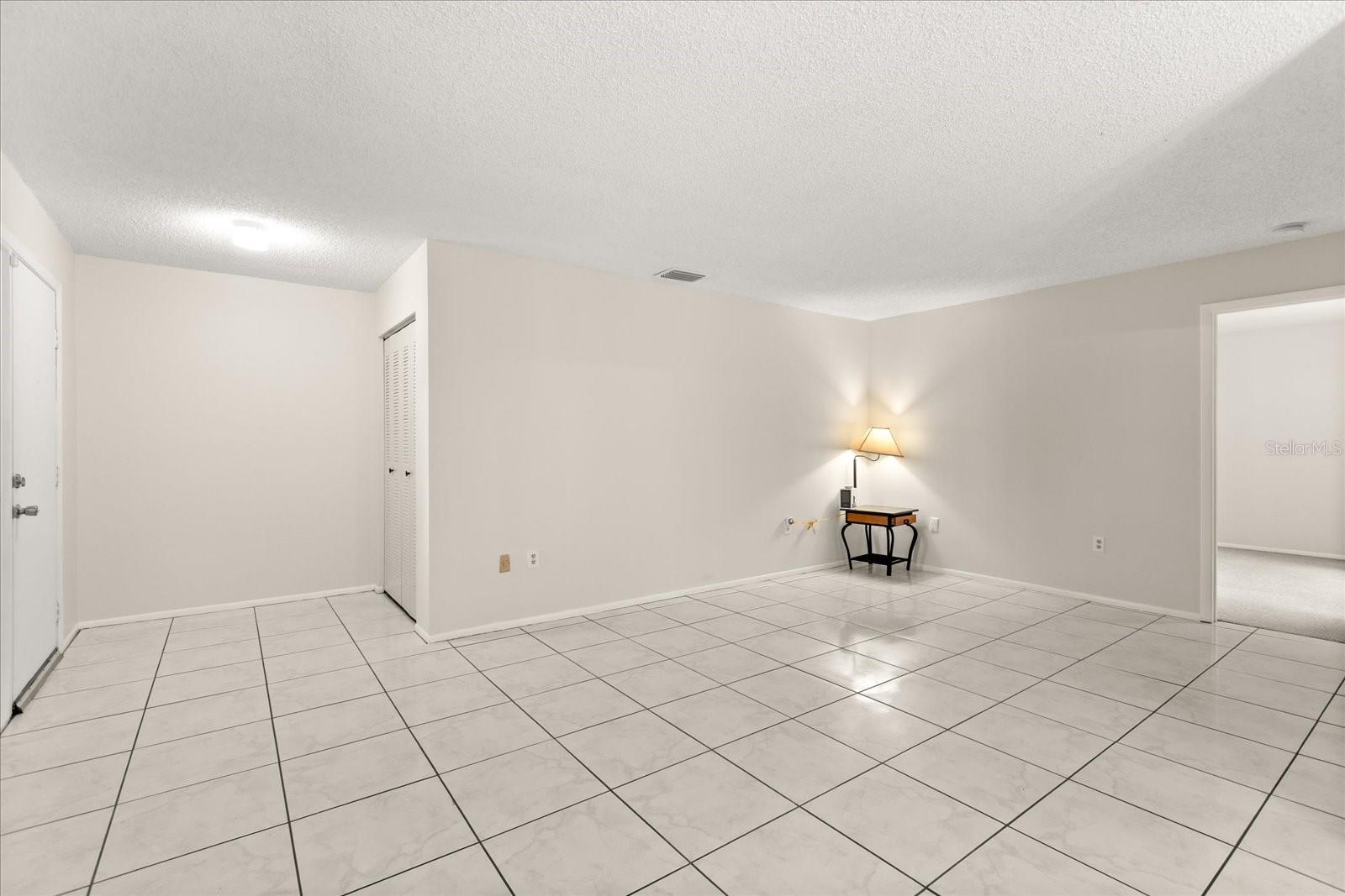 Image 6 of 39 For 2674 Shadybranch Drive