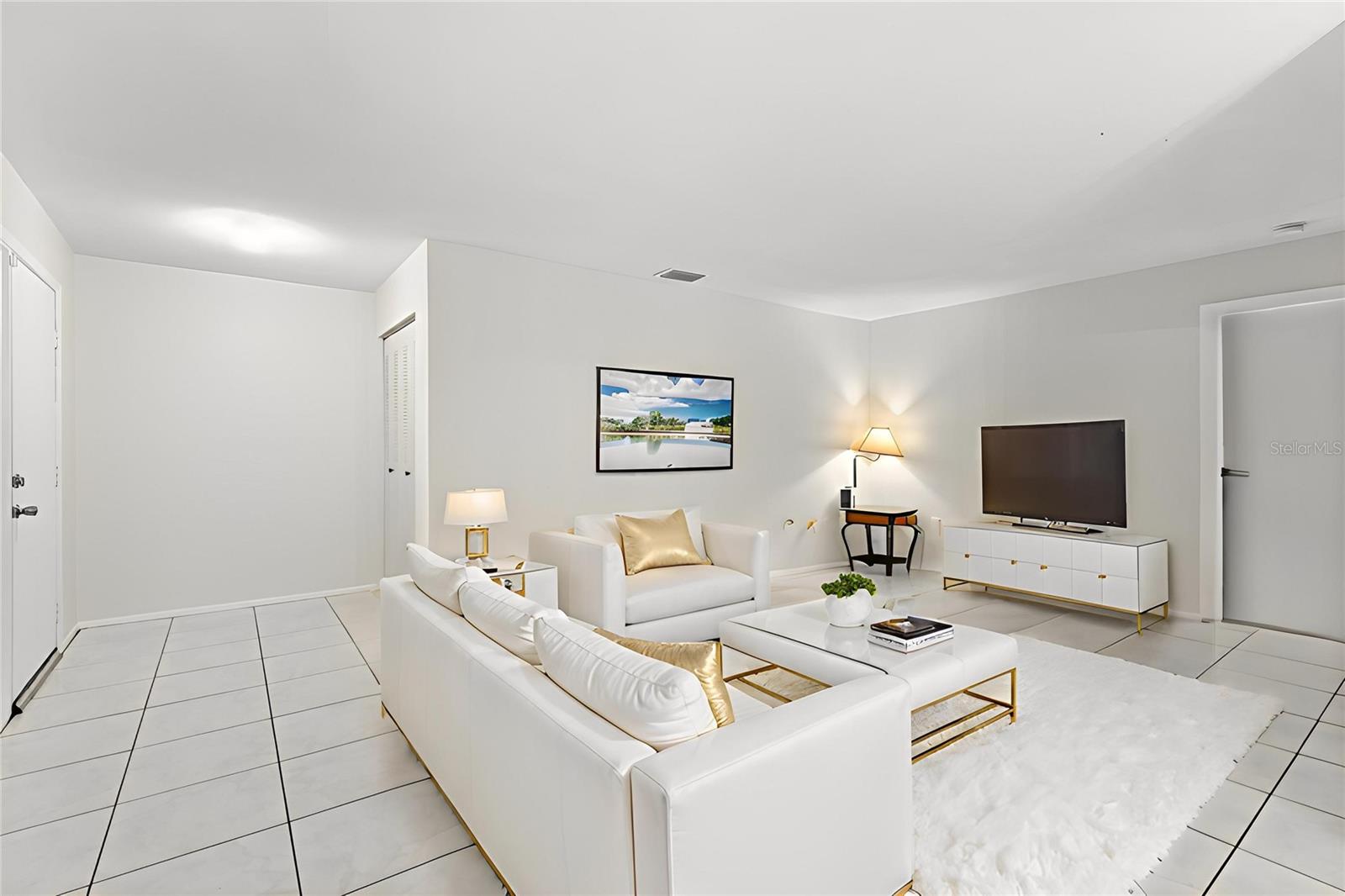 Image 7 of 39 For 2674 Shadybranch Drive