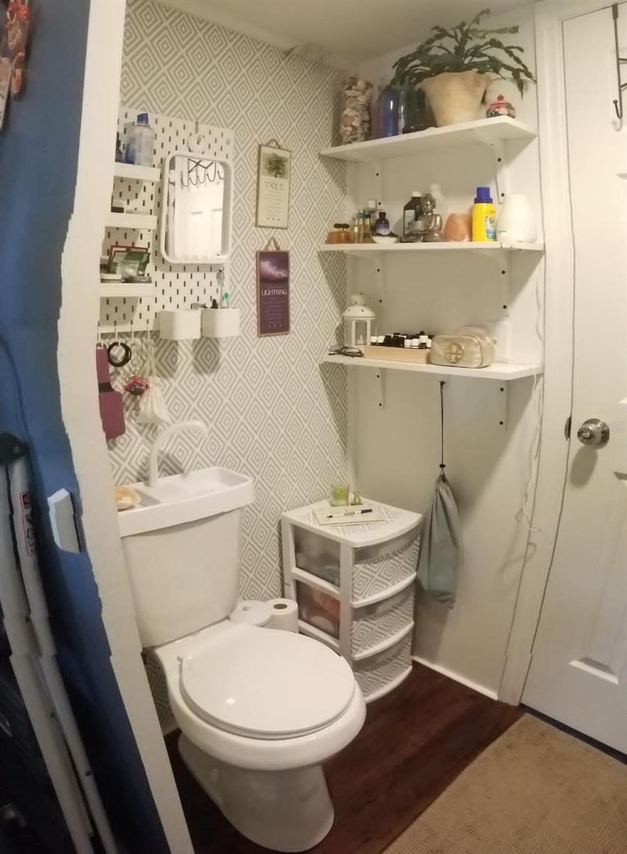 Image 5 of 8 For 1675 Judith Drive B