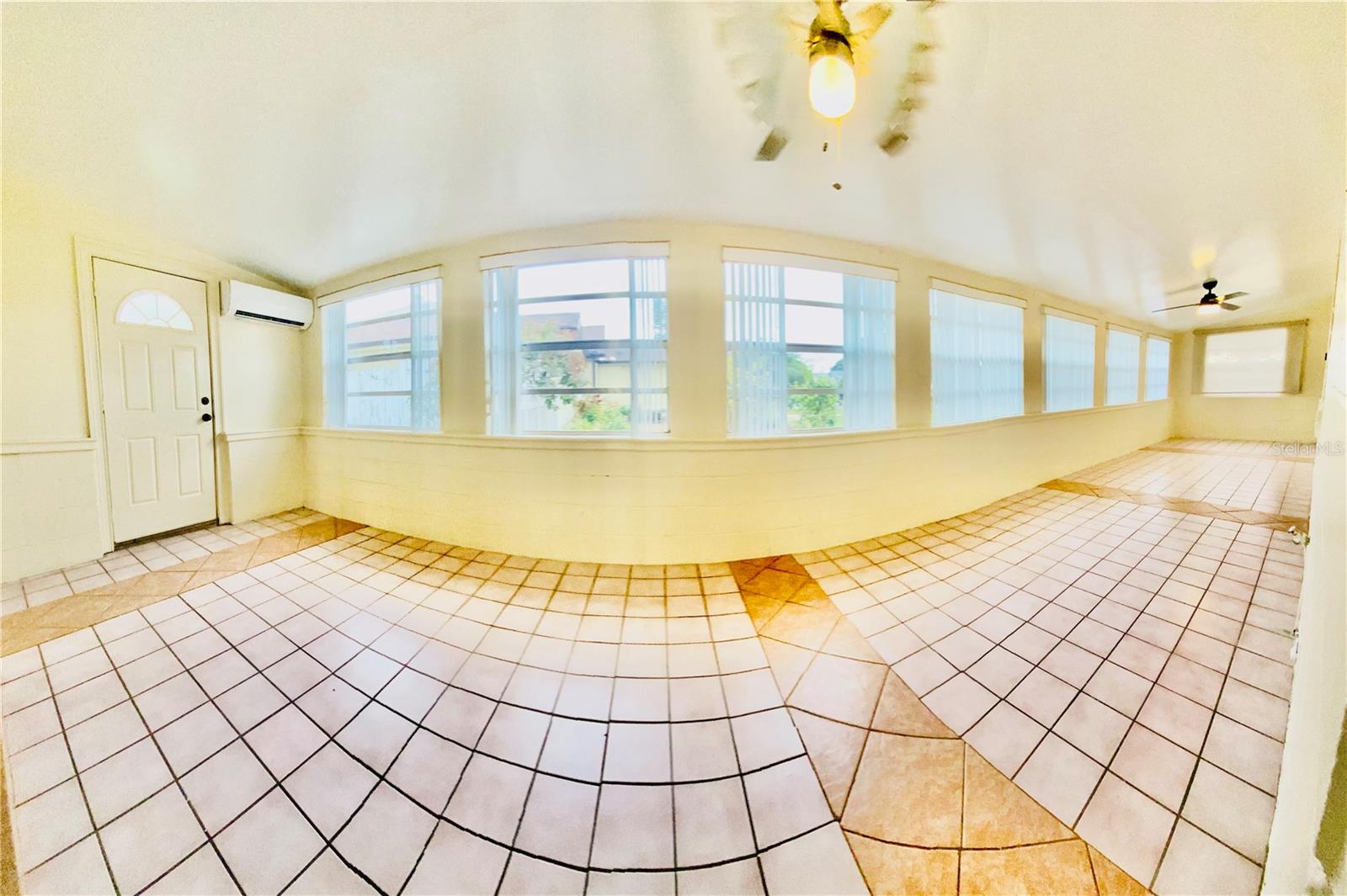 Image 12 of 24 For 378 Chicago Woods Circle