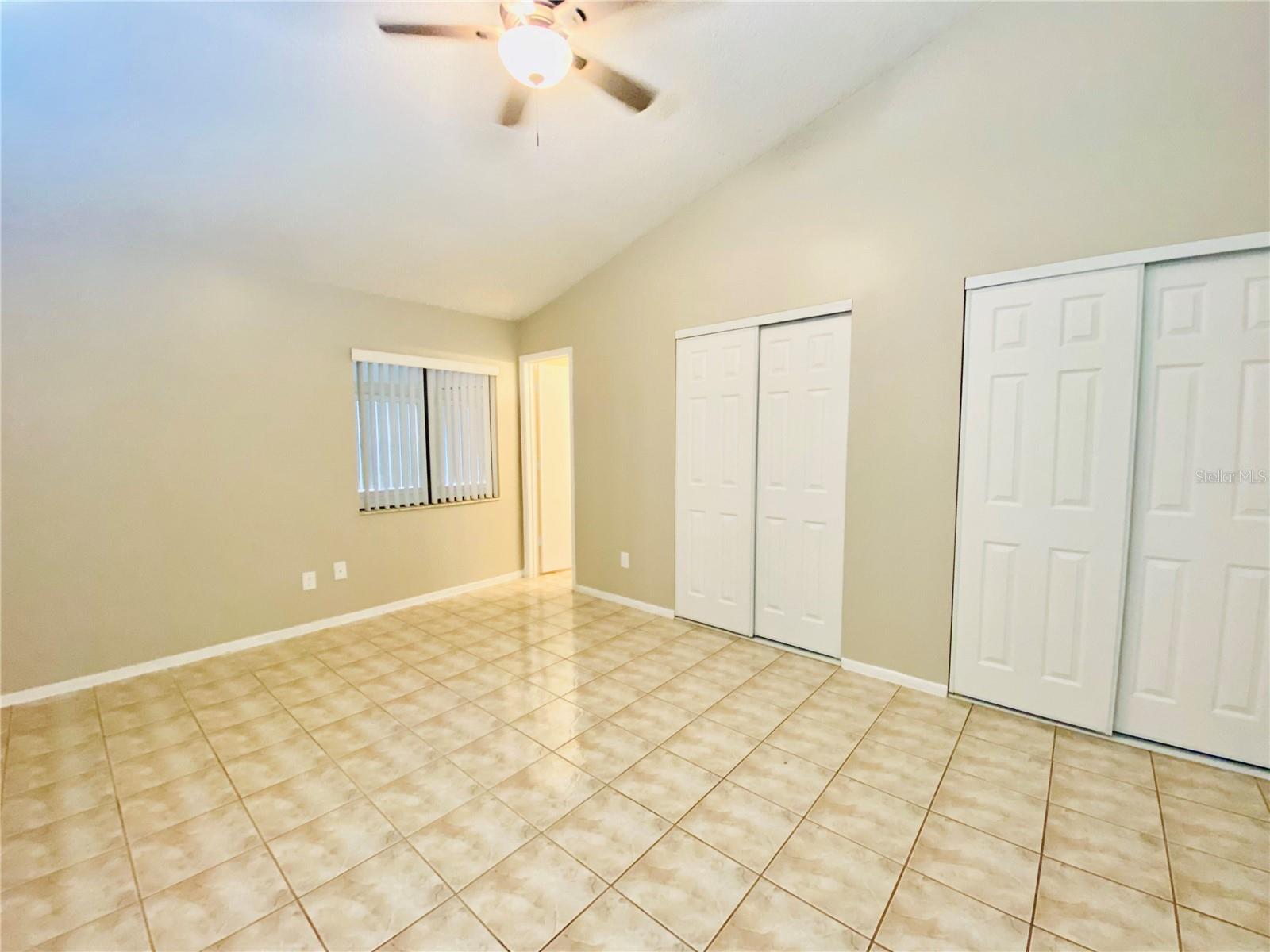 Image 19 of 24 For 378 Chicago Woods Circle