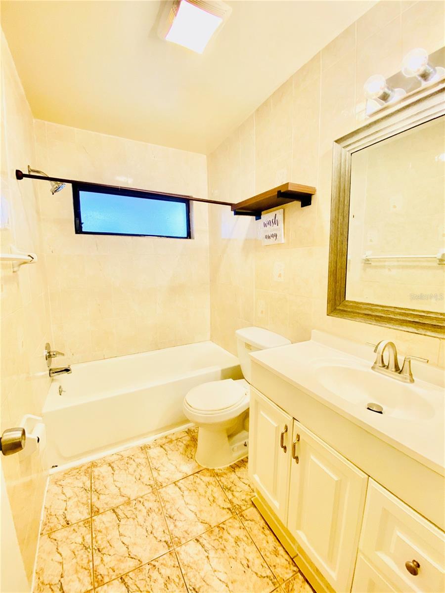 Image 23 of 24 For 378 Chicago Woods Circle