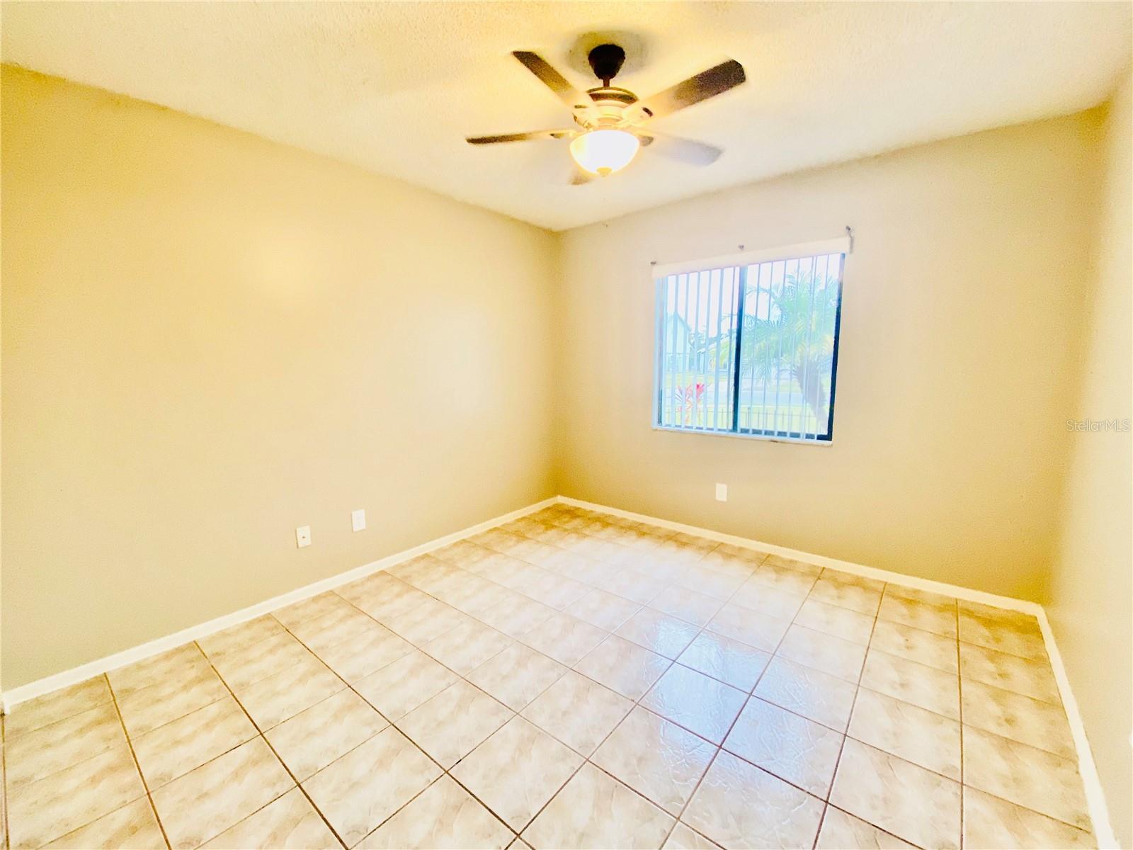 Image 24 of 24 For 378 Chicago Woods Circle