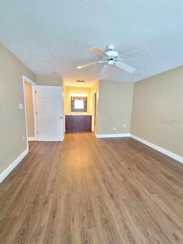 Image 20 of 23 For 2310 Prime Circle B