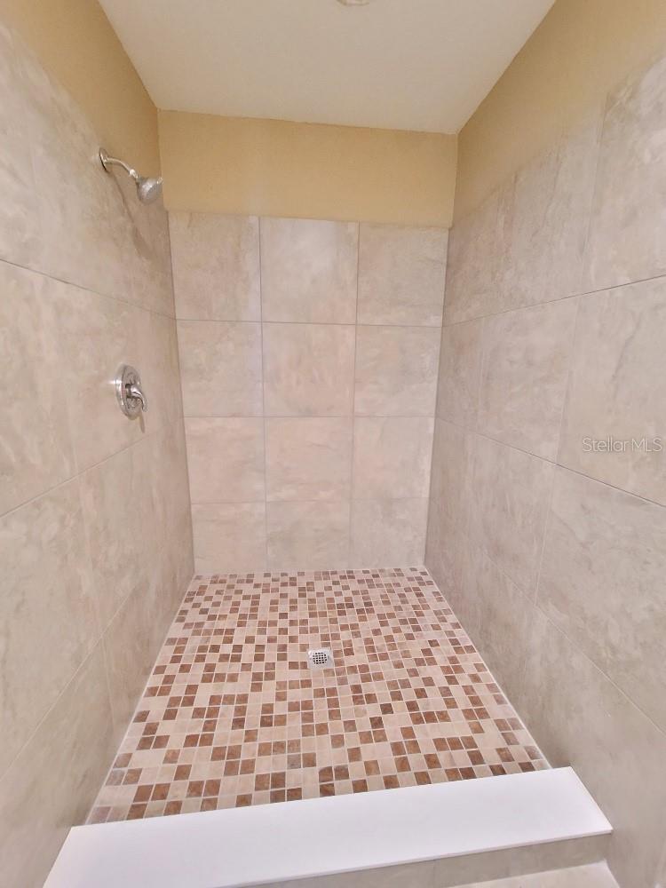 Image 22 of 23 For 2310 Prime Circle B