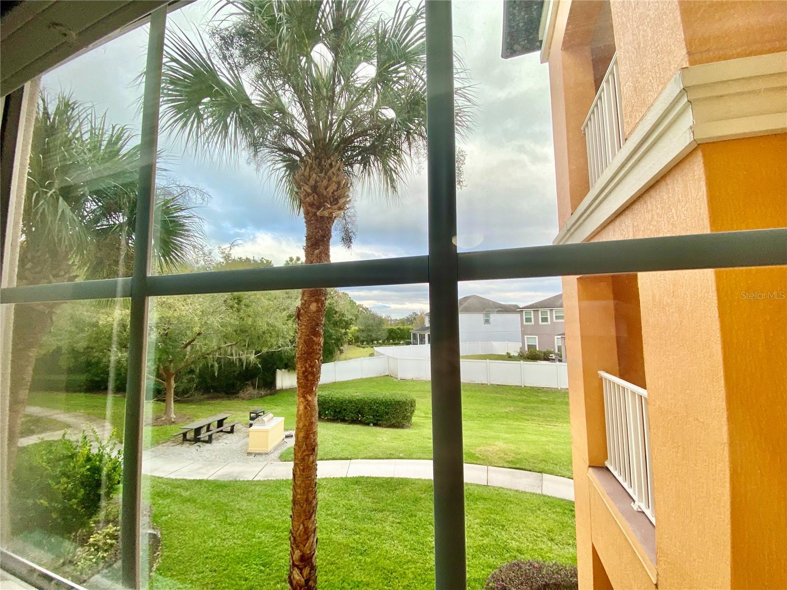 Image 20 of 26 For 5459 Vineland Road 4210