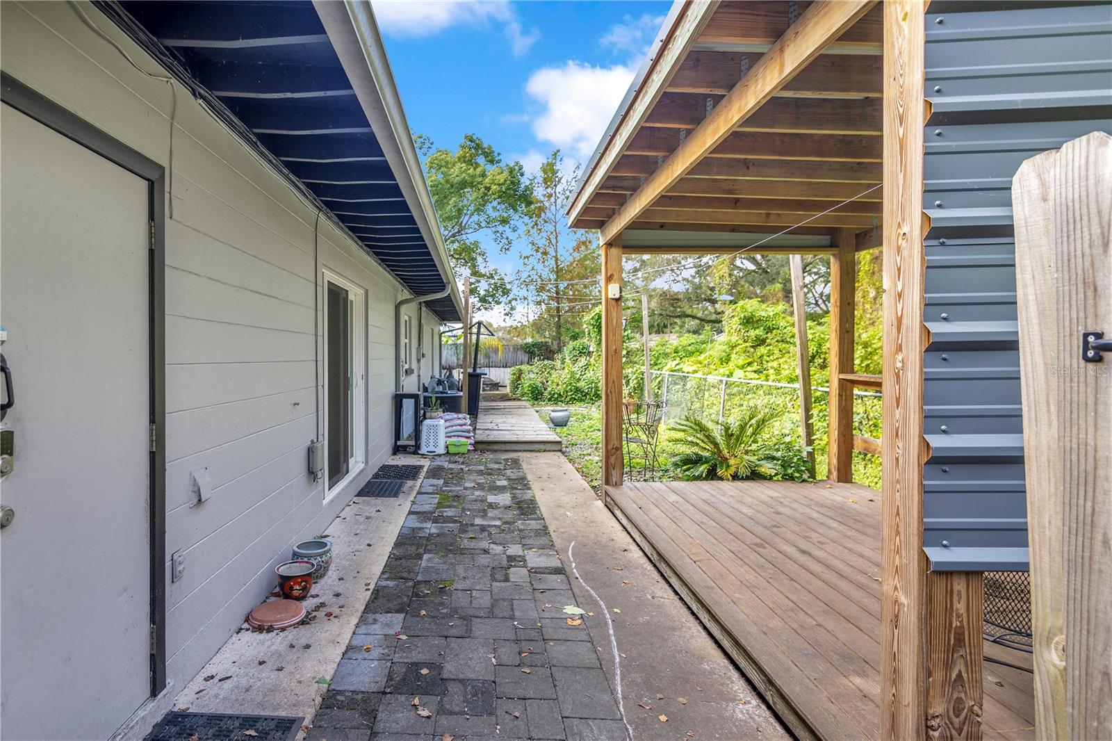 Image 14 of 24 For 230 Hazard Street