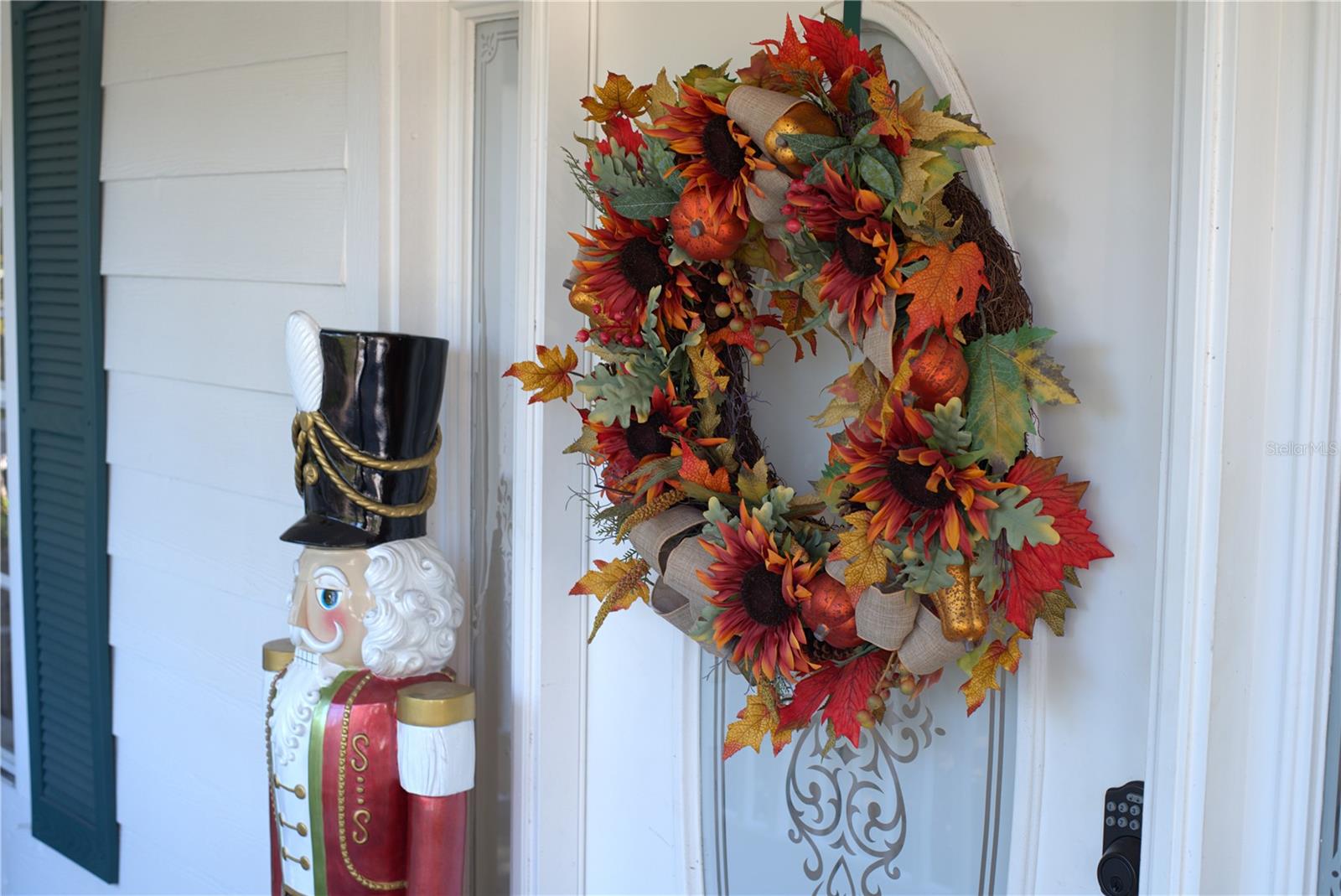 Image 39 of 54 For 4144 Pelee Street