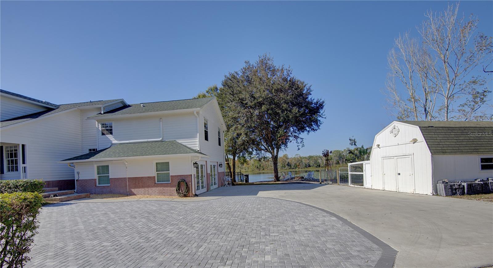 Image 42 of 54 For 4144 Pelee Street