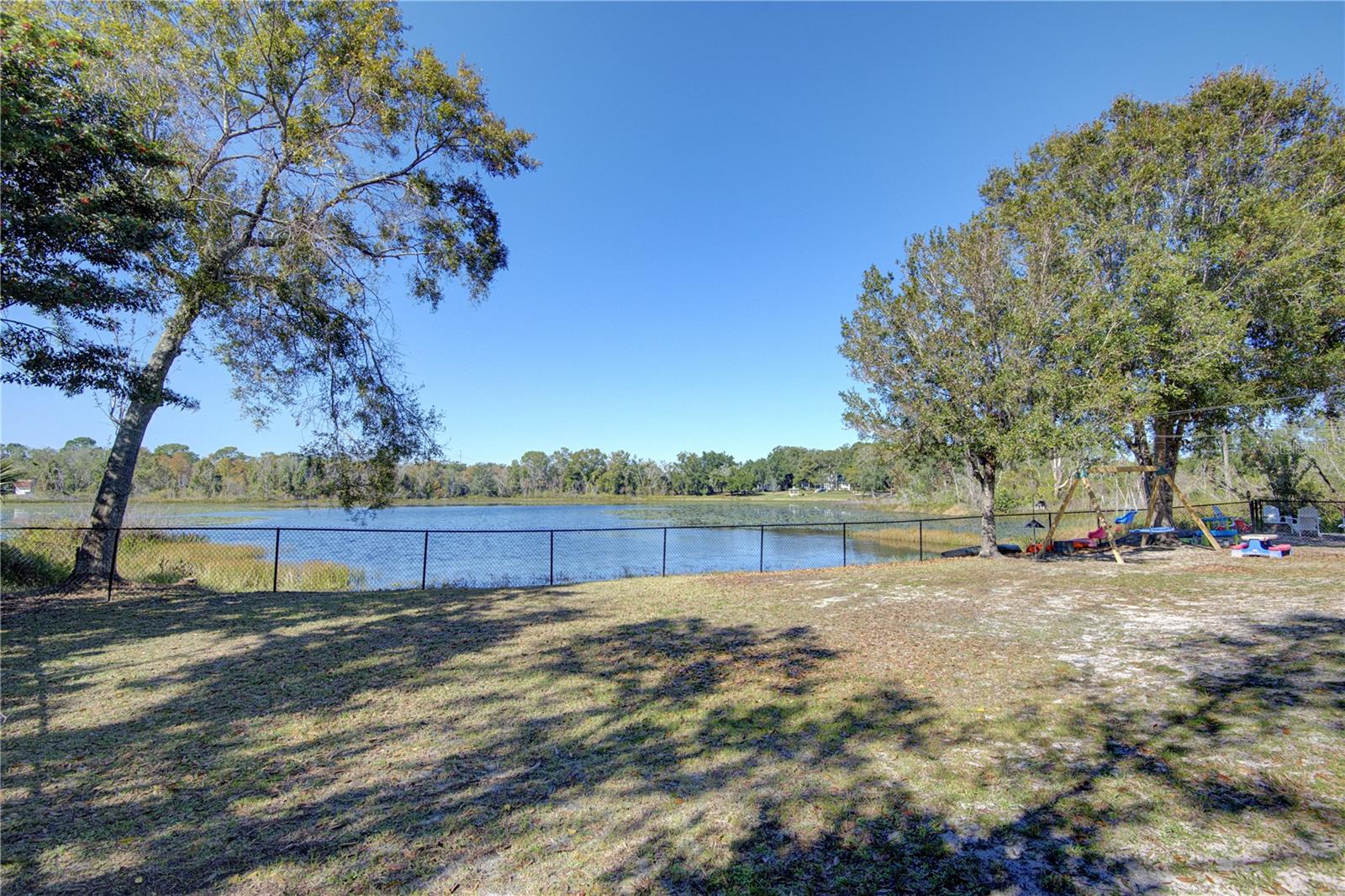 Image 45 of 54 For 4144 Pelee Street