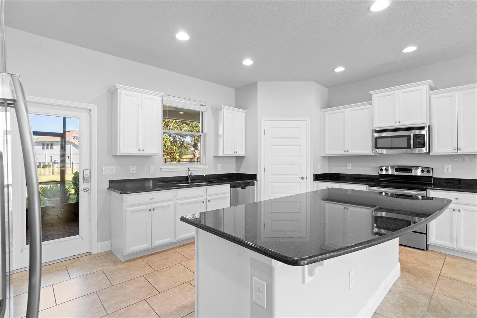 Image 12 of 51 For 15549 Waterleigh Cove Drive