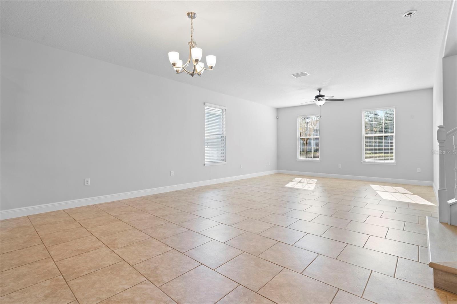 Image 18 of 51 For 15549 Waterleigh Cove Drive