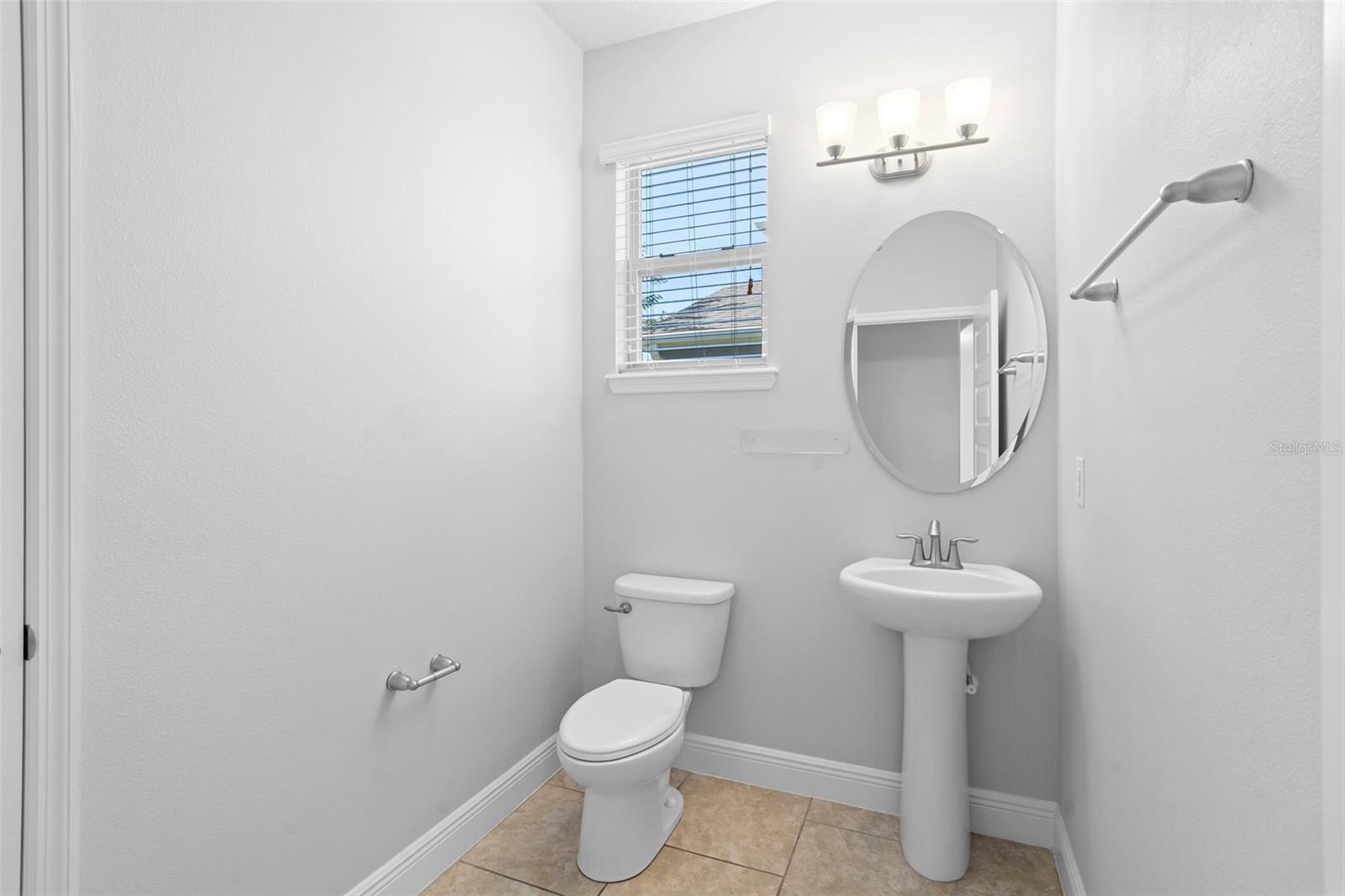 Image 20 of 51 For 15549 Waterleigh Cove Drive