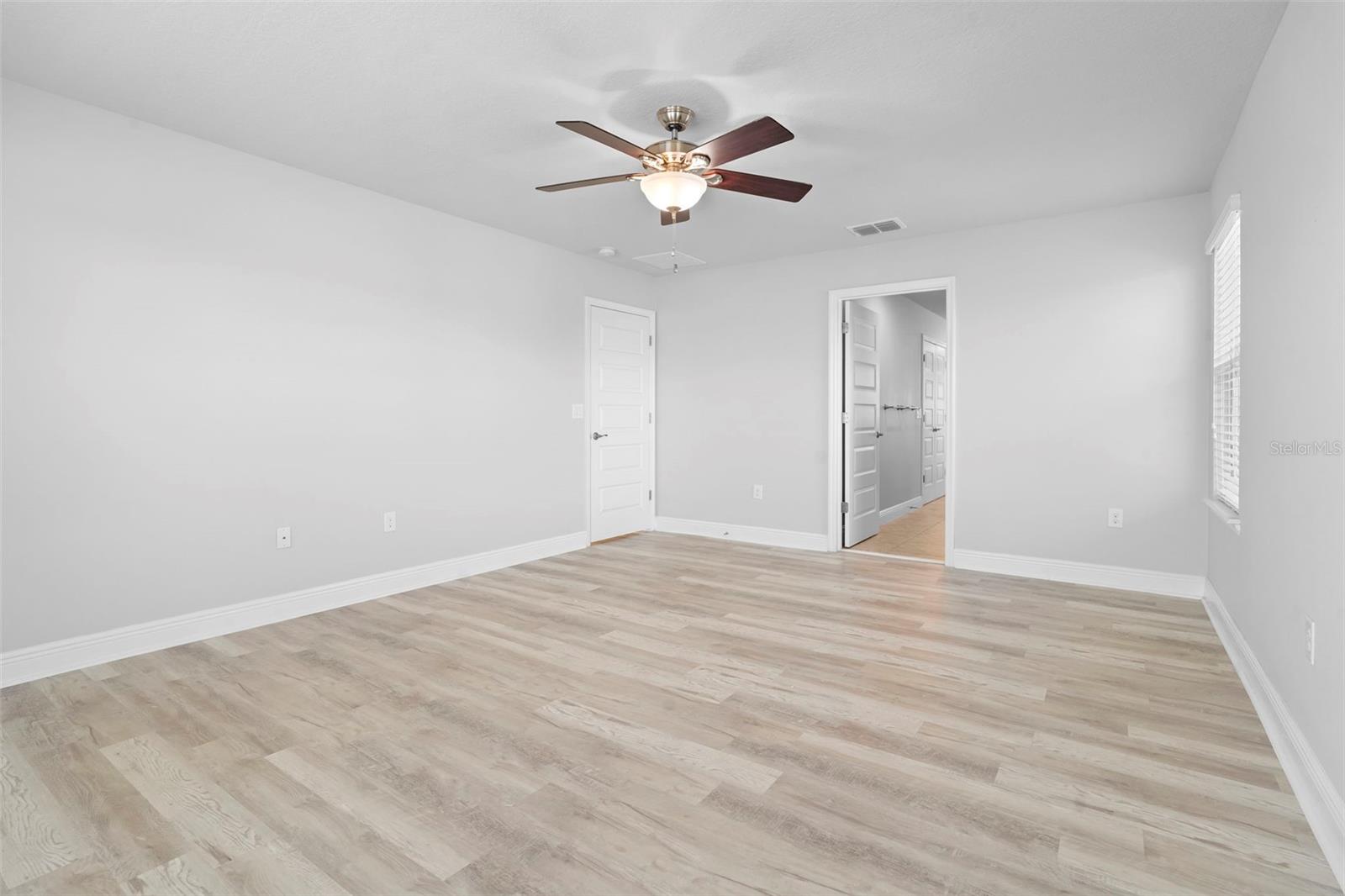 Image 25 of 51 For 15549 Waterleigh Cove Drive