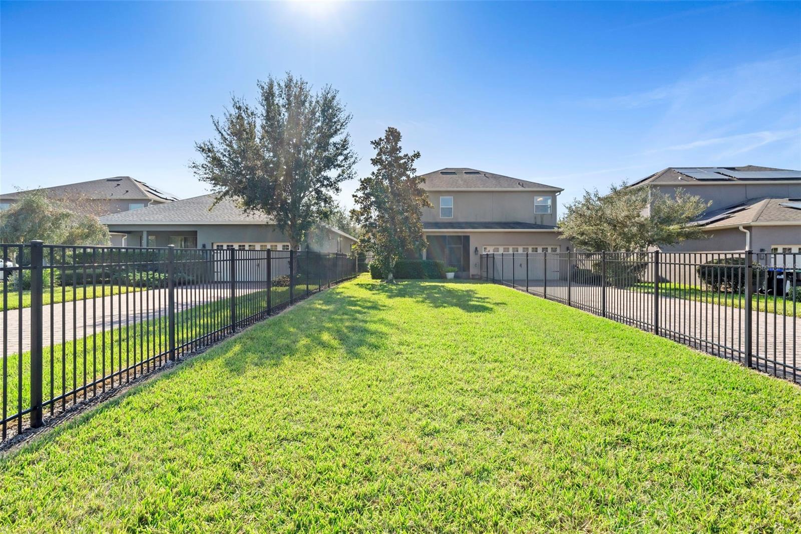 Image 8 of 51 For 15549 Waterleigh Cove Drive