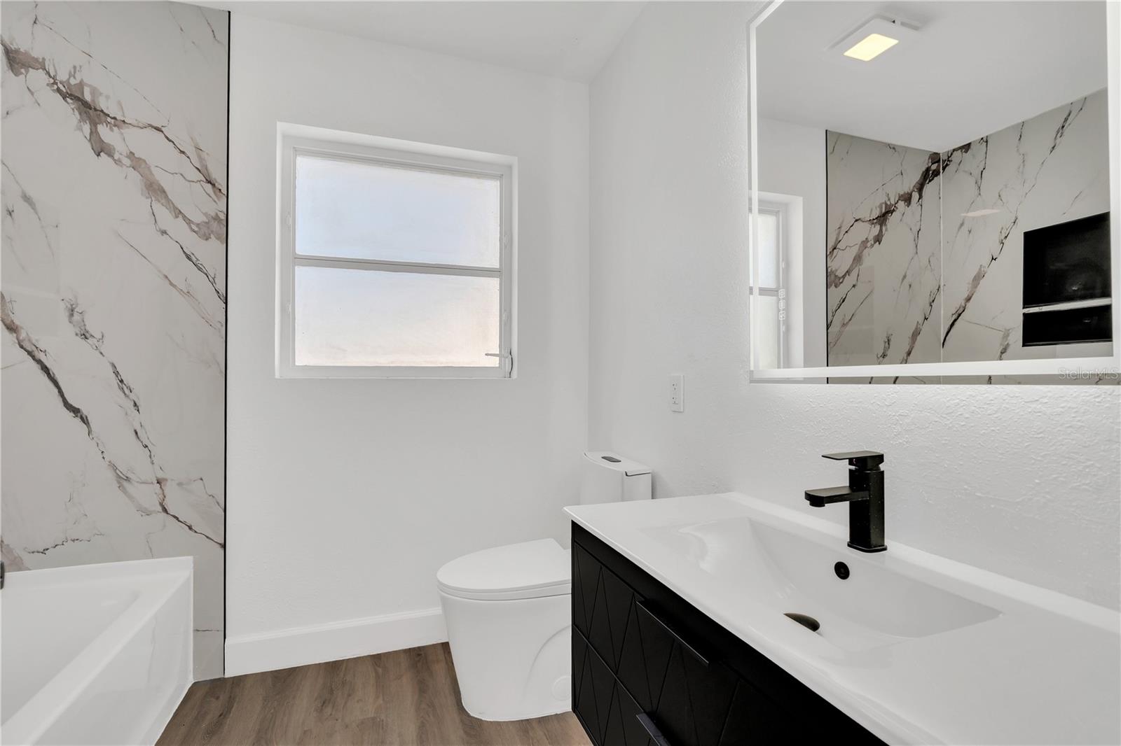 Image 10 of 33 For 11598 Ridge Road