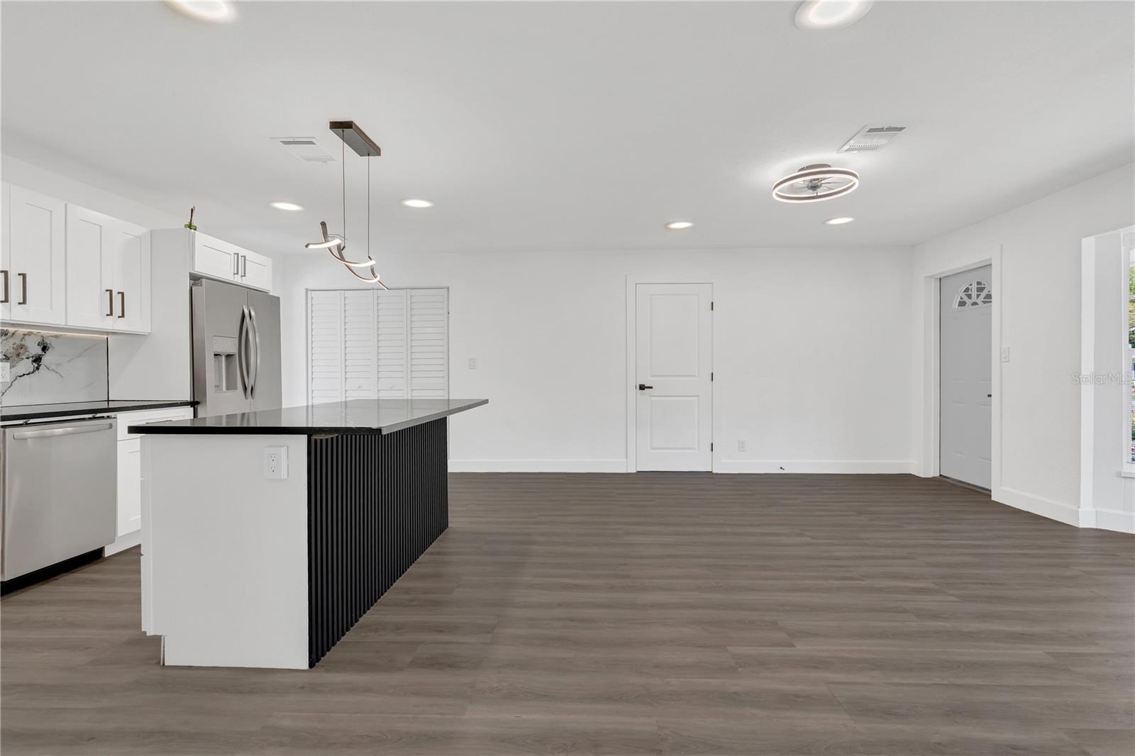 Image 14 of 33 For 11598 Ridge Road