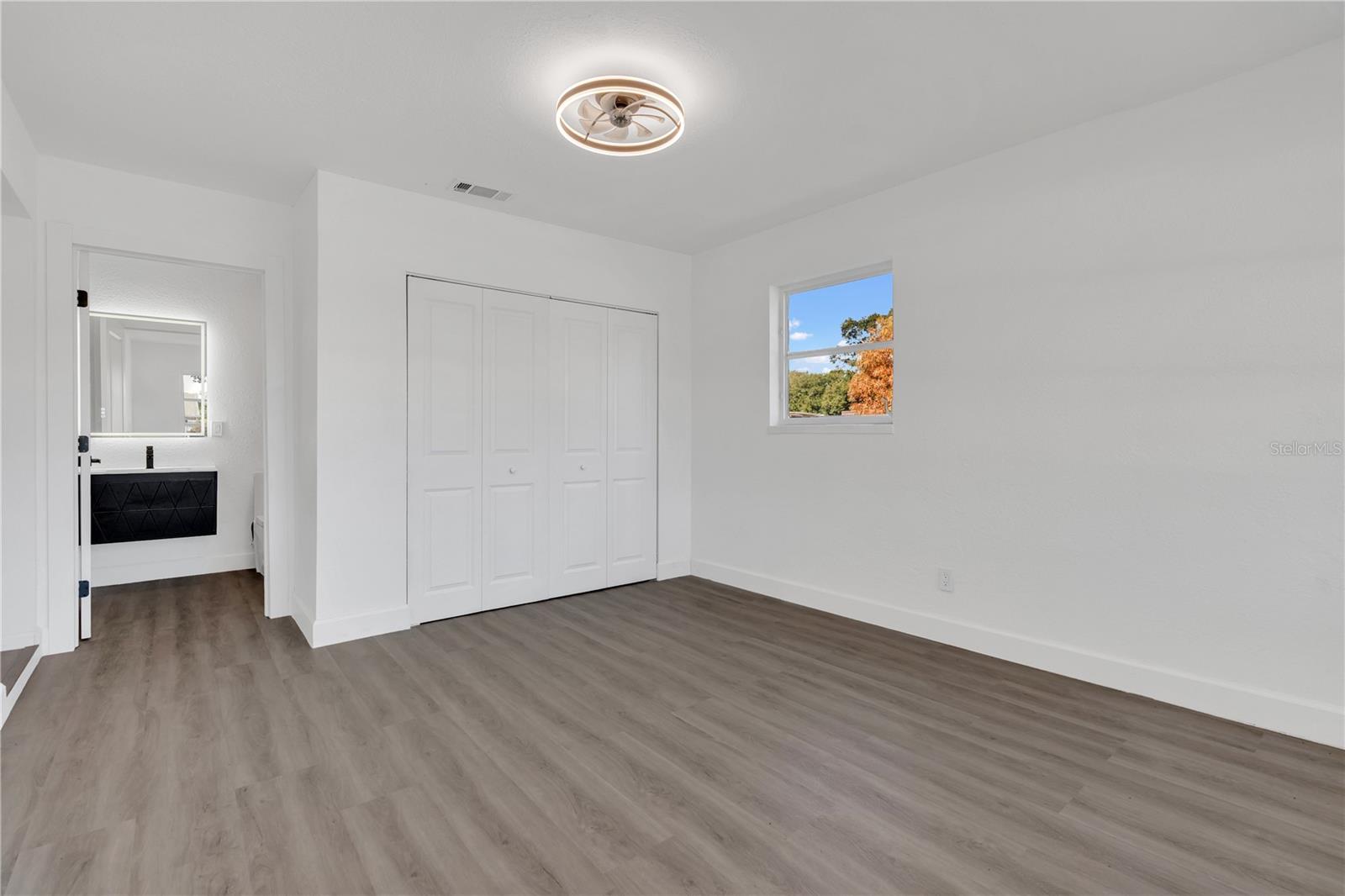 Image 6 of 33 For 11598 Ridge Road