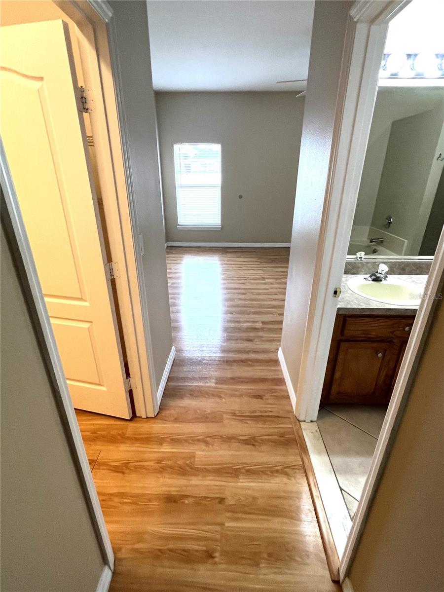 Image 12 of 22 For 400 Casting Court