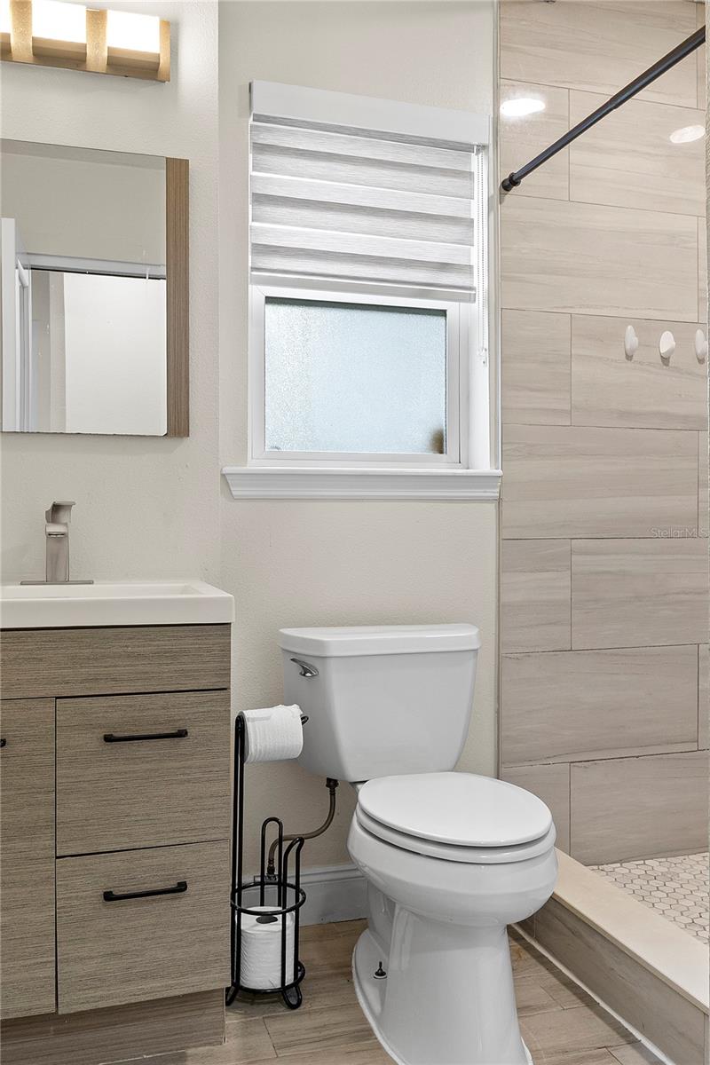 Image 29 of 45 For 1305 Fountainhead Drive