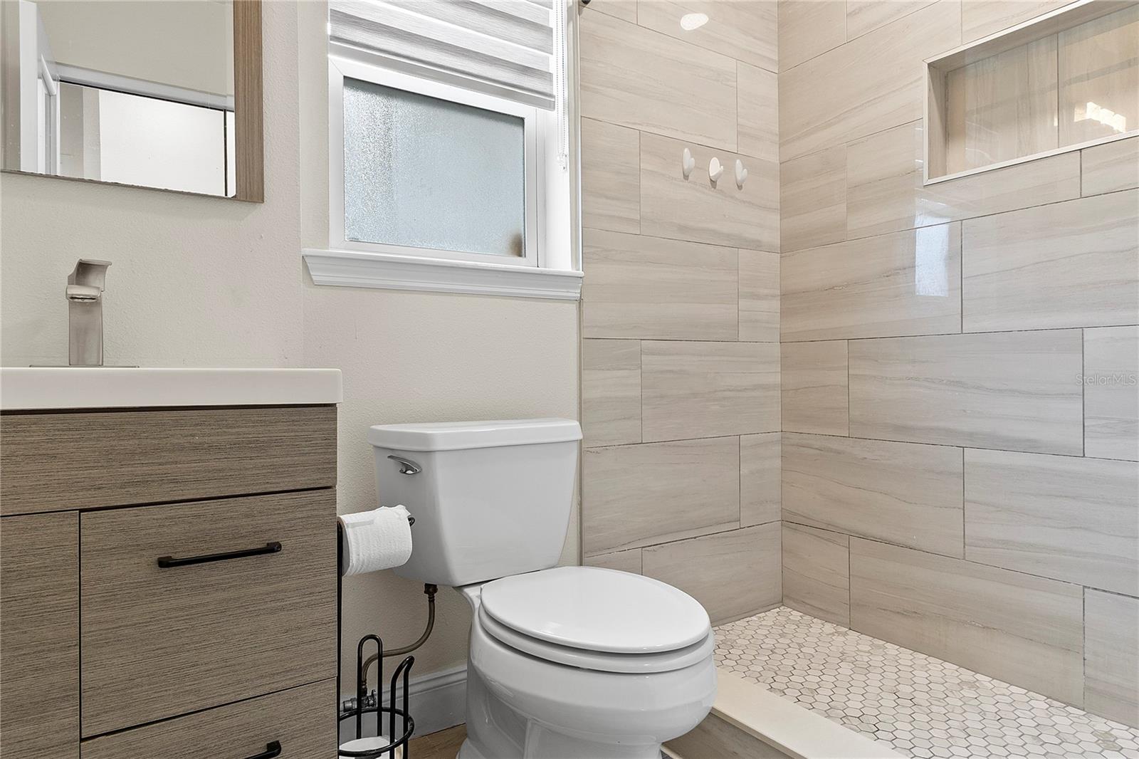 Image 39 of 45 For 1305 Fountainhead Drive