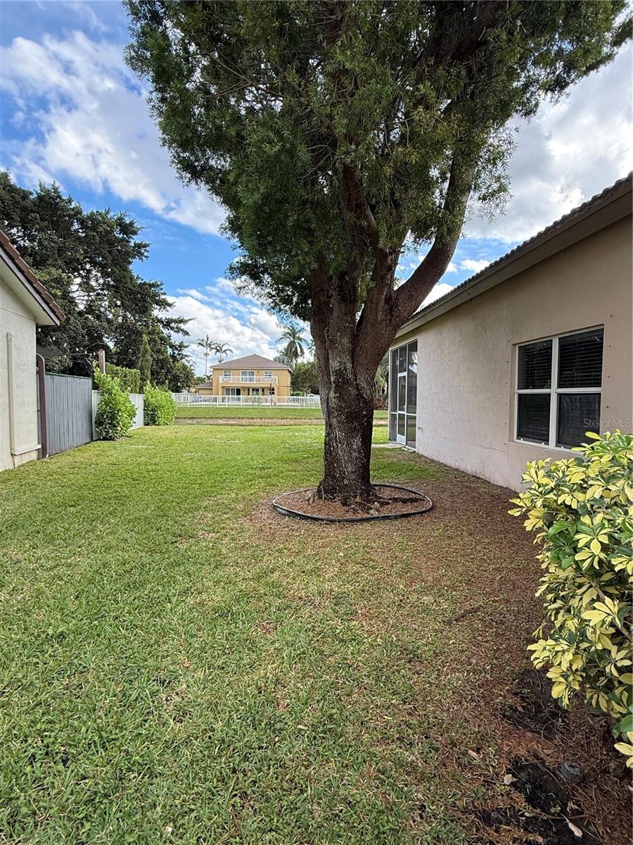 Image 10 of 12 For 3746 Old Lighthouse Circle