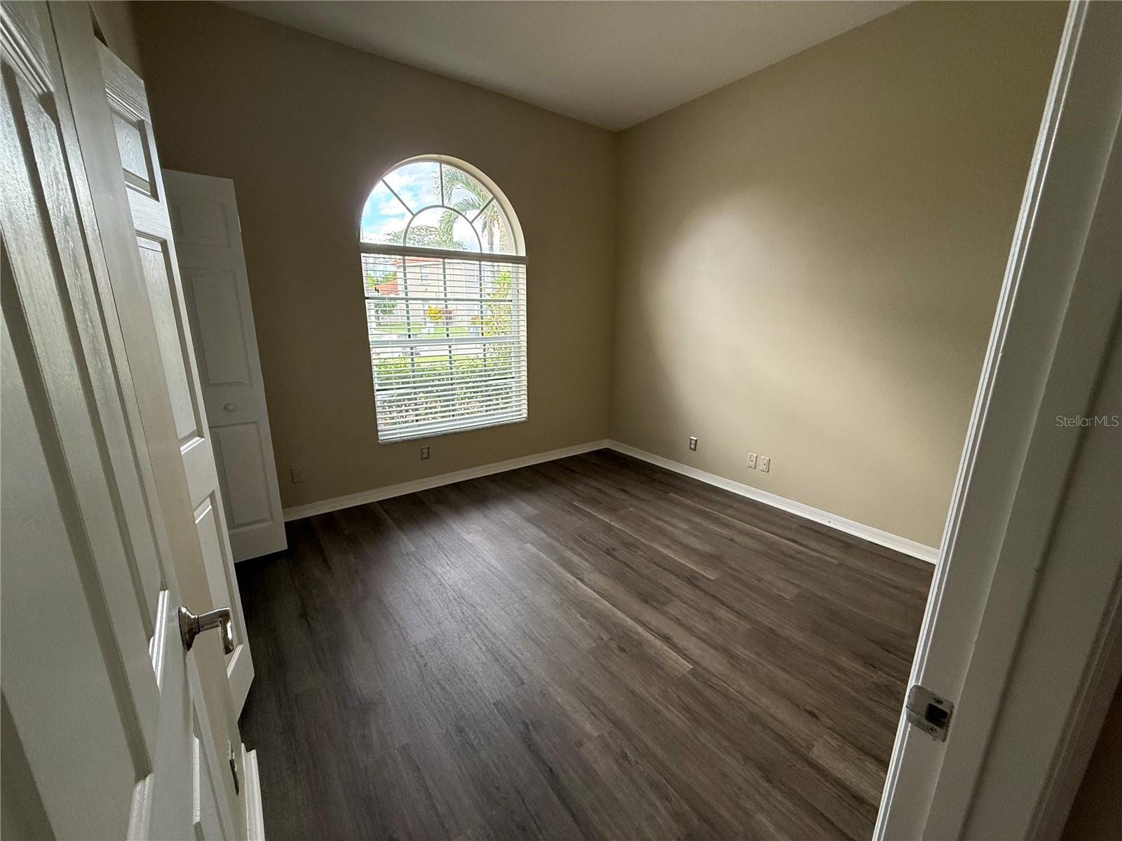 Image 6 of 12 For 3746 Old Lighthouse Circle