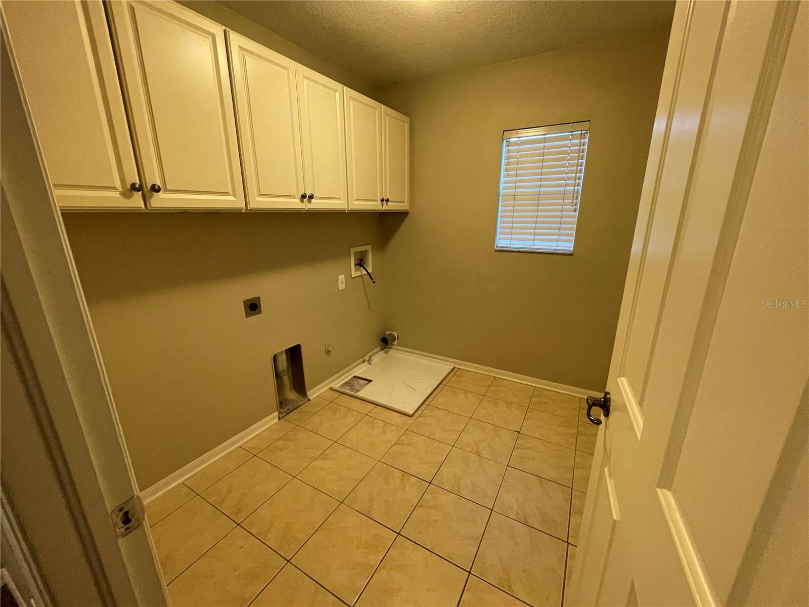 Image 12 of 19 For 3644 Peppervine Place