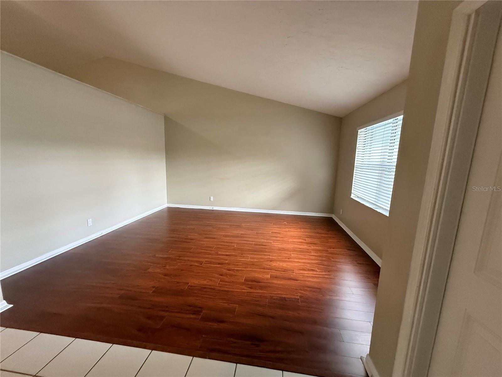 Image 12 of 21 For 13427 Kingsbury Drive