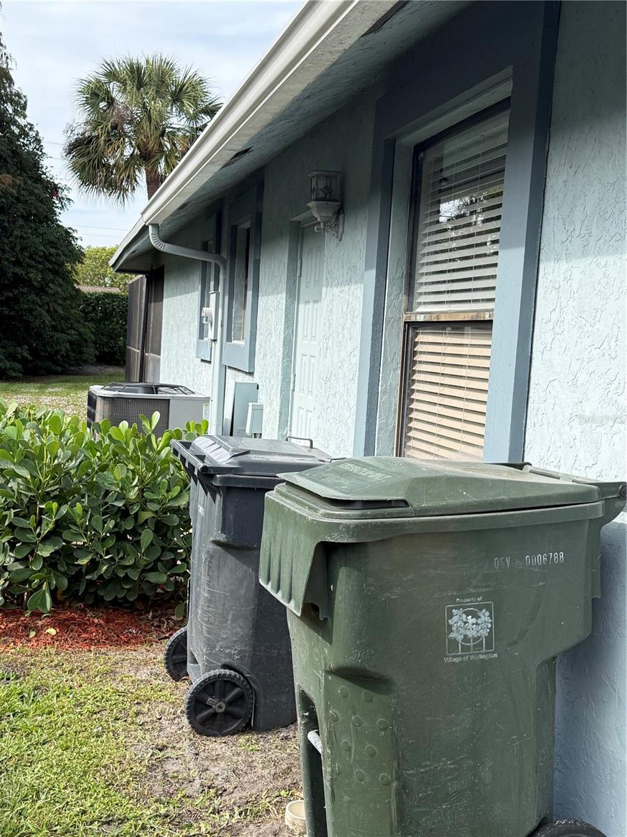 Image 19 of 21 For 13427 Kingsbury Drive