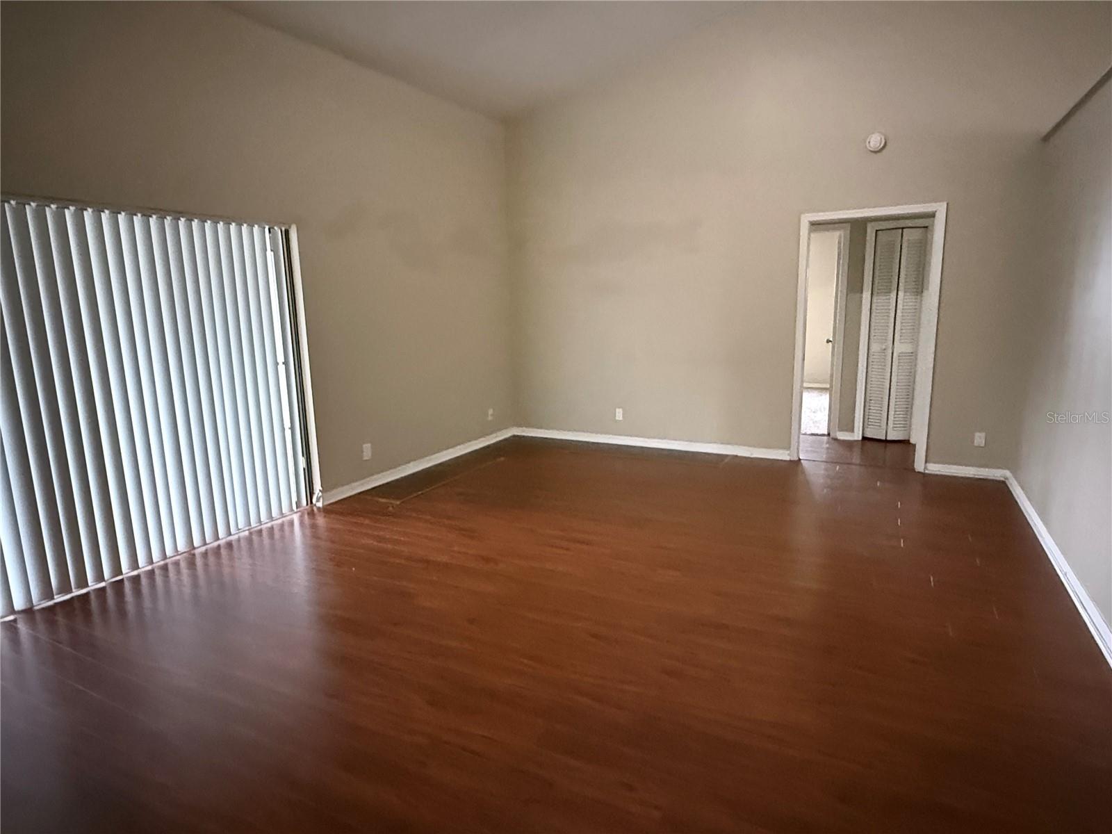 Image 5 of 21 For 13427 Kingsbury Drive