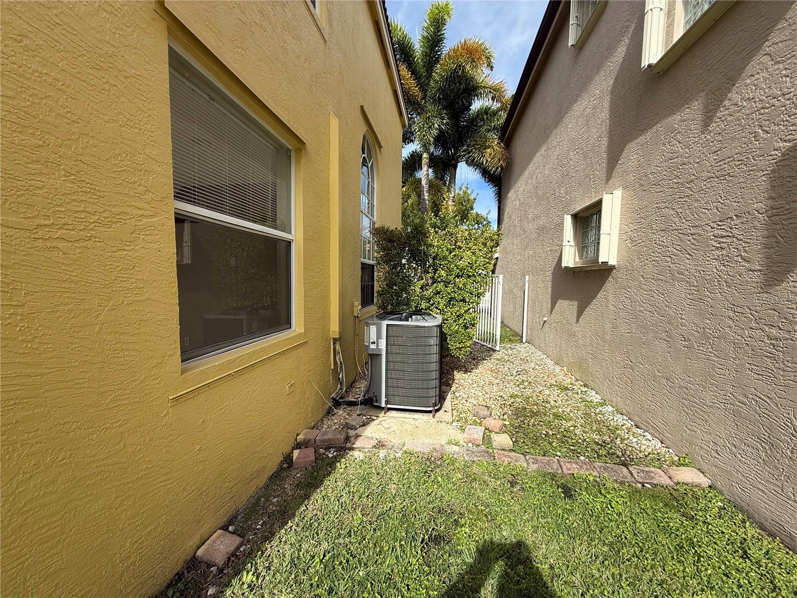 Image 3 of 18 For 9936 Woodworth Court