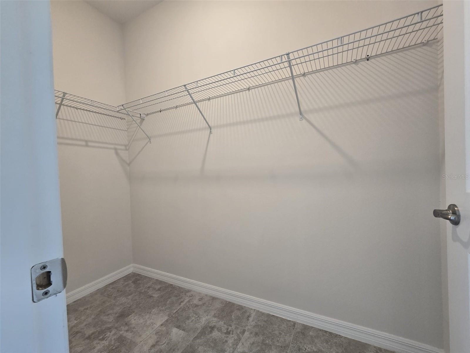 Image 7 of 14 For 546 Imperial Pl  548