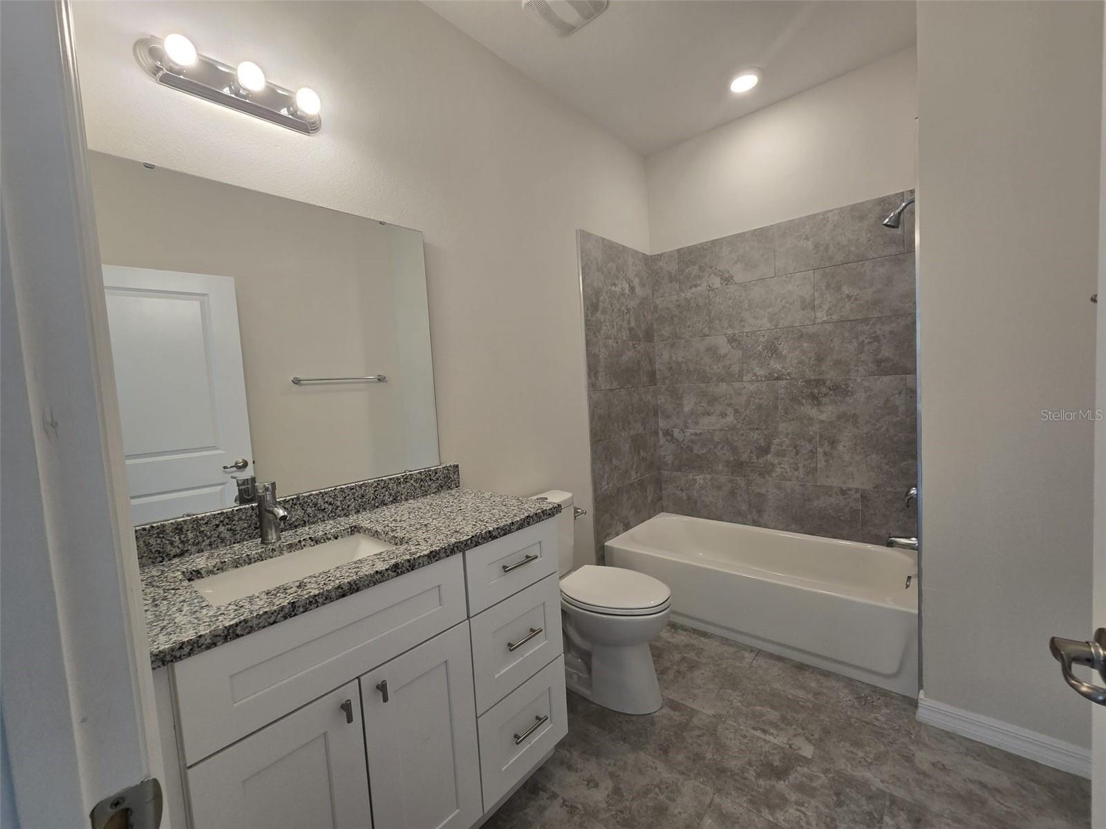 Image 8 of 14 For 546 Imperial Pl  548