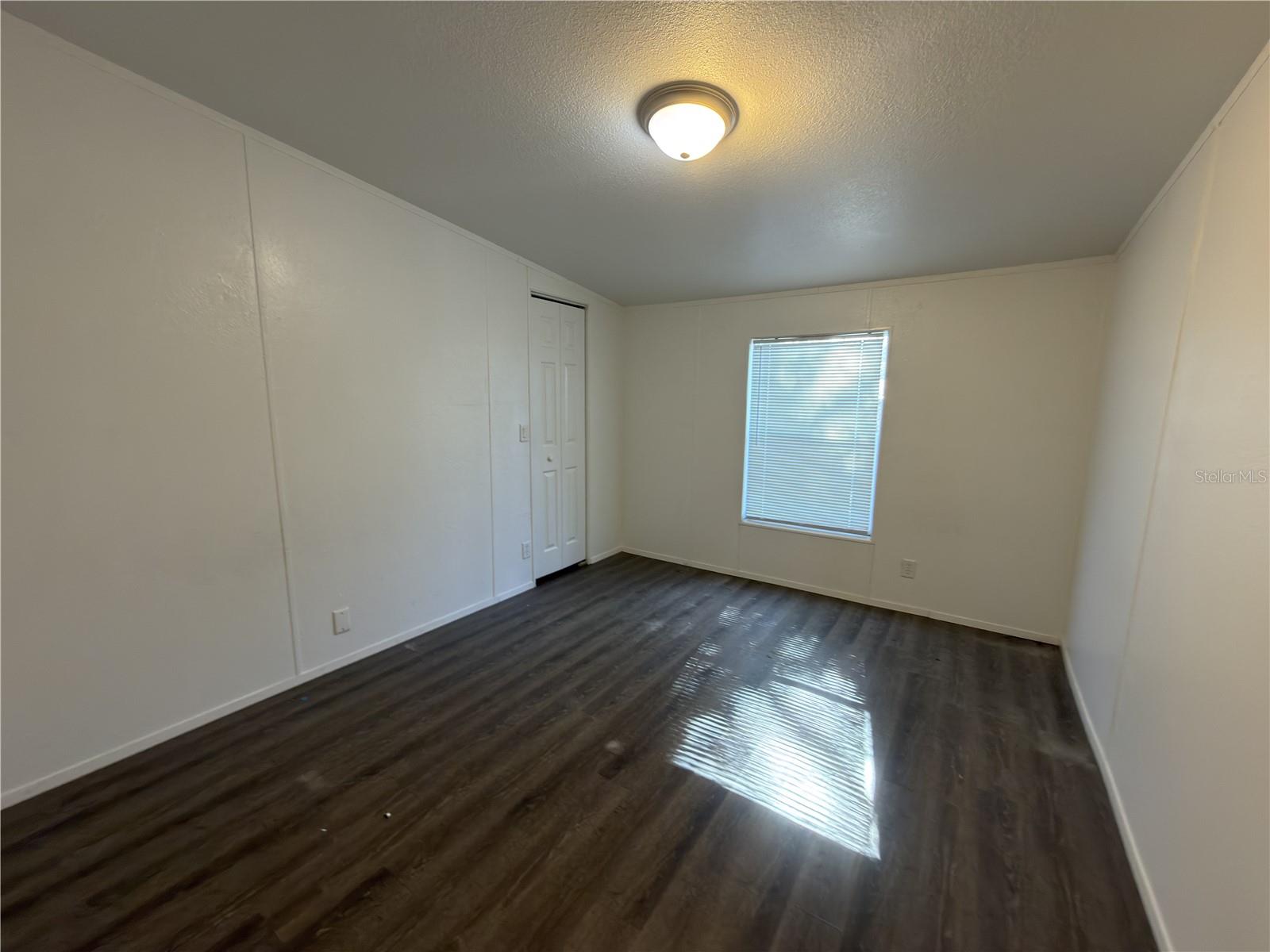 Image 8 of 11 For 3031 Overland Road